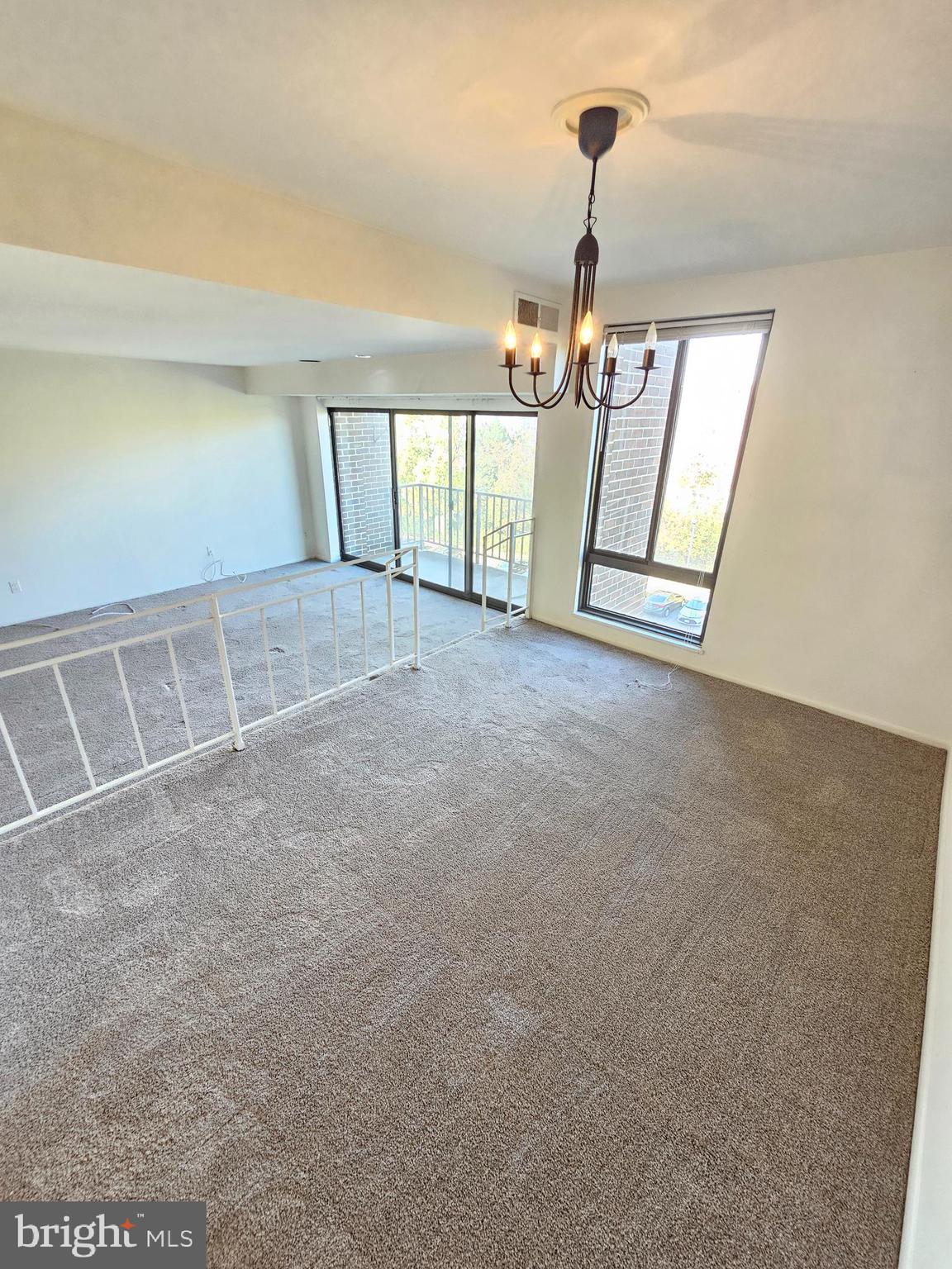 AMERICANA CENTRE - Residential Lease