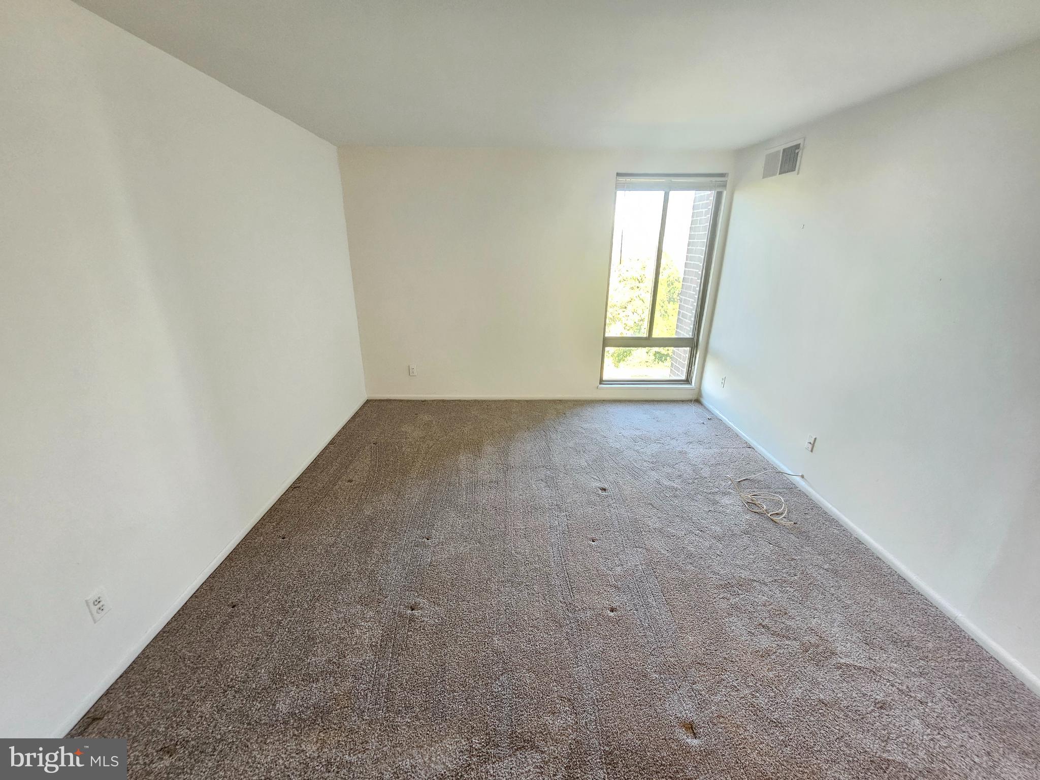 AMERICANA CENTRE - Residential Lease