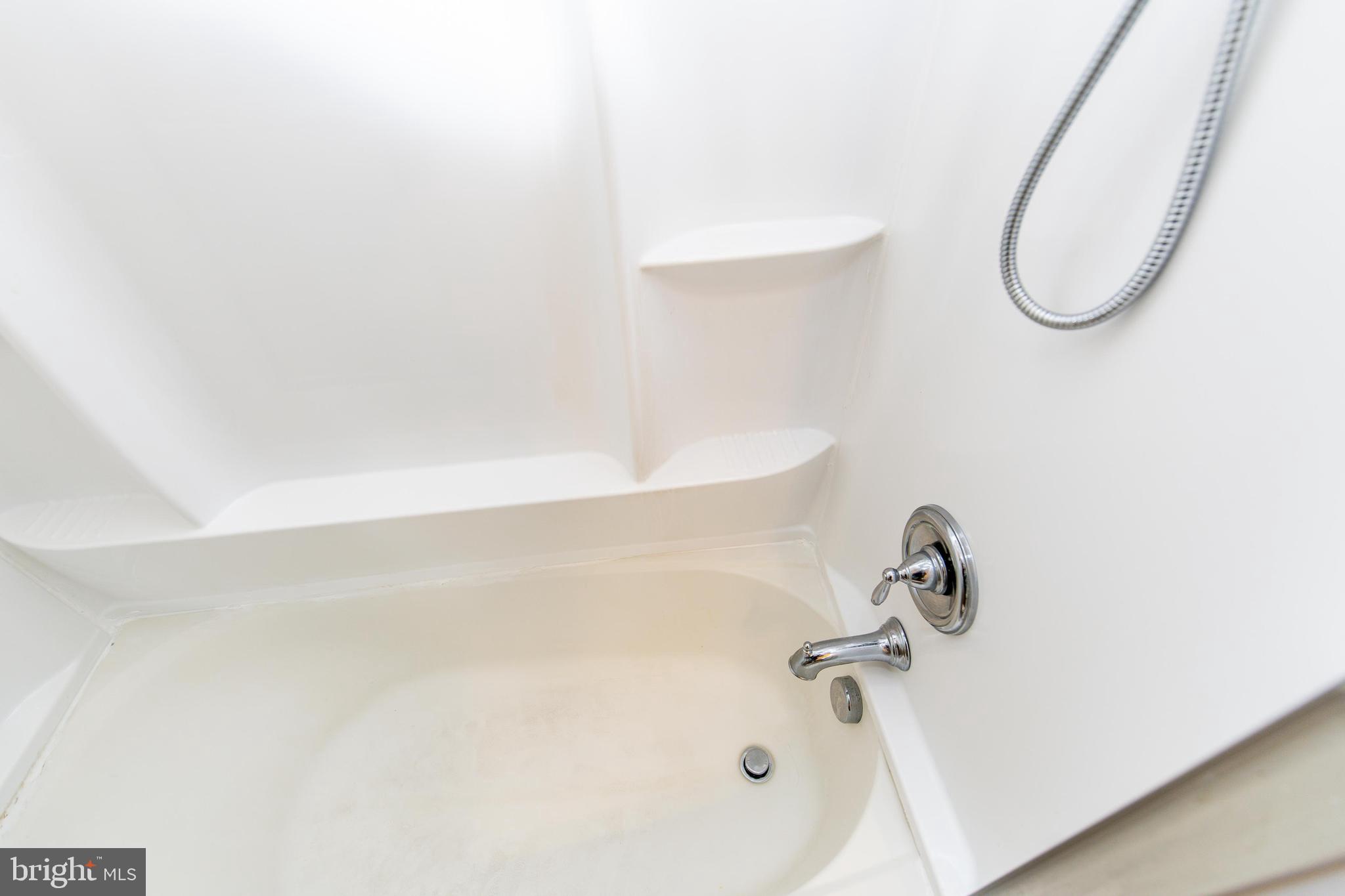 OAKLANDS - Residential