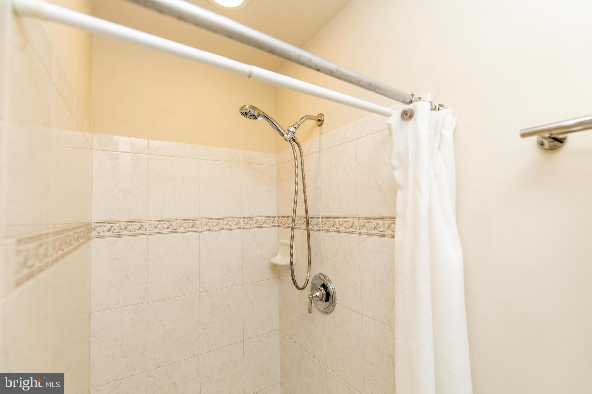 OAKLANDS - Residential