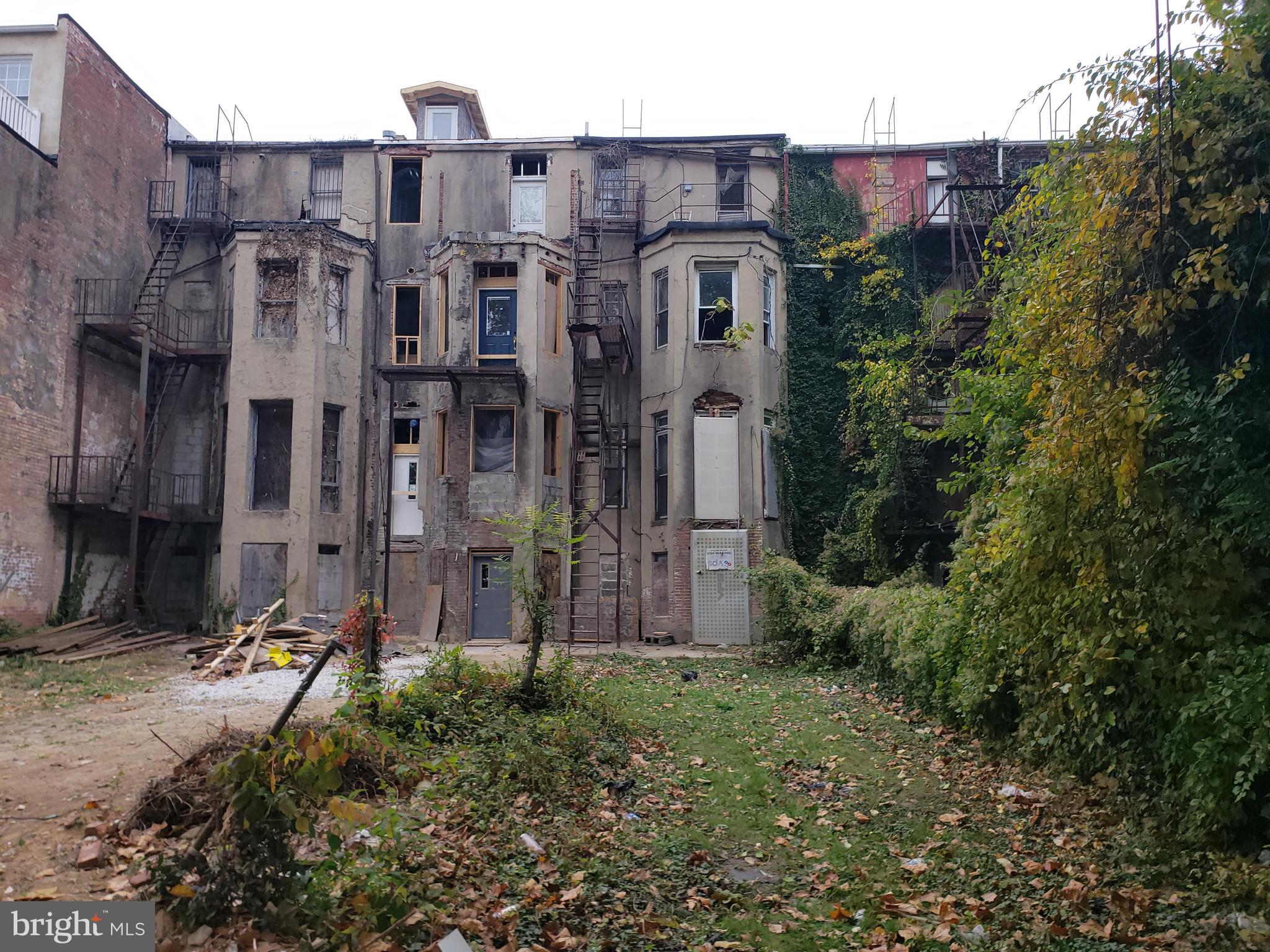 LAFAYETTE SQUARE - Residential