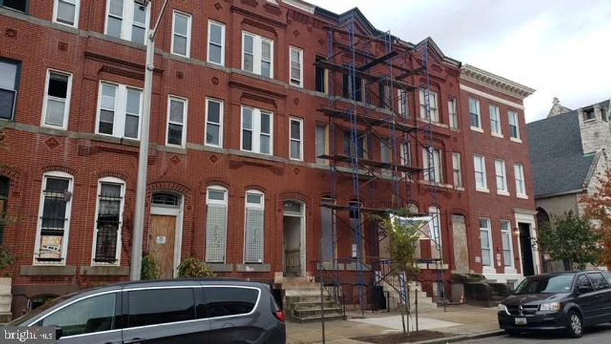 Multi Family home opportunity near Lafayette Square Park. It is located on a block that is being revitalized.  This home is currently zoned for (2) 3 bedroom units.