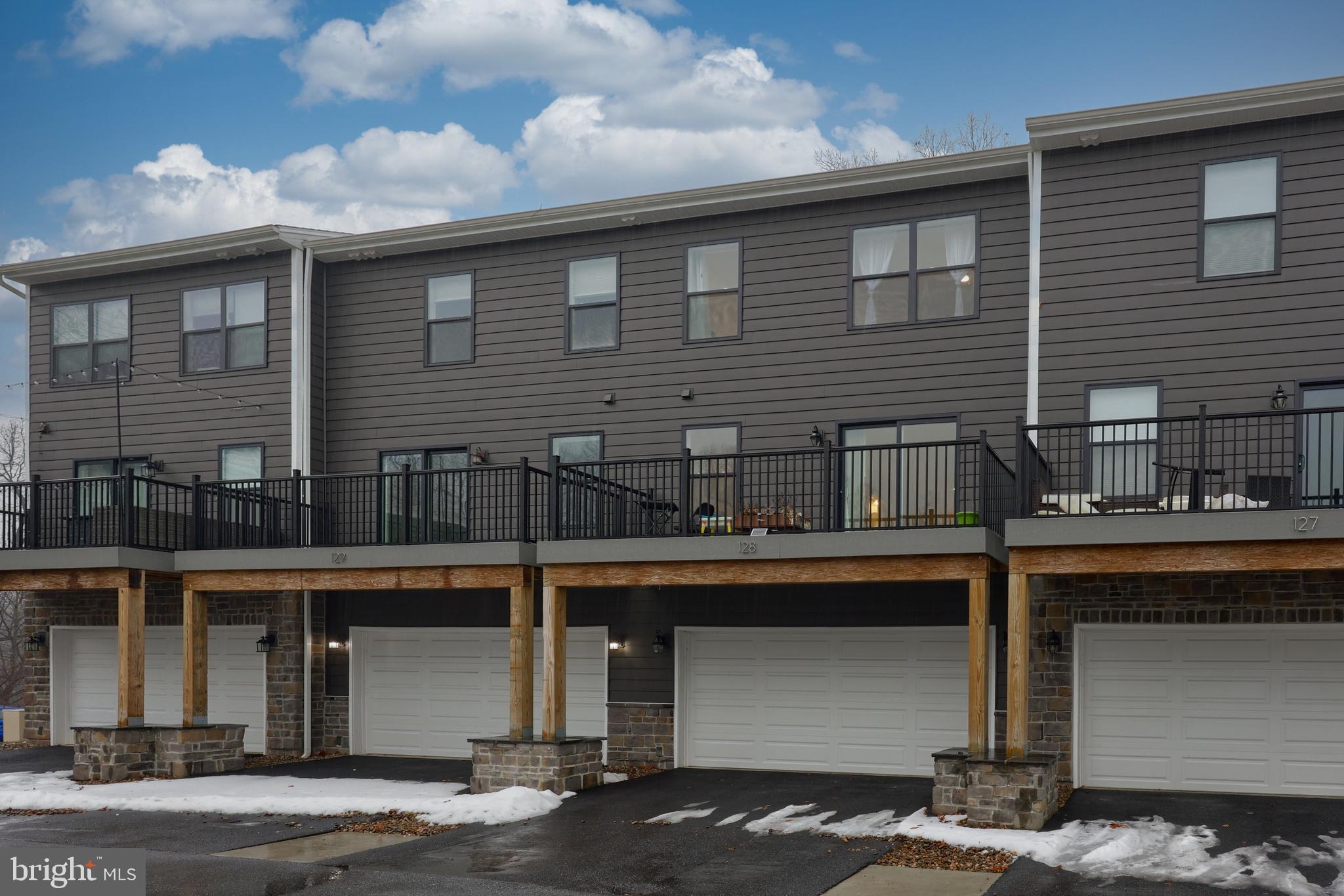 HIGH POINTE IN HERSHEY - Residential