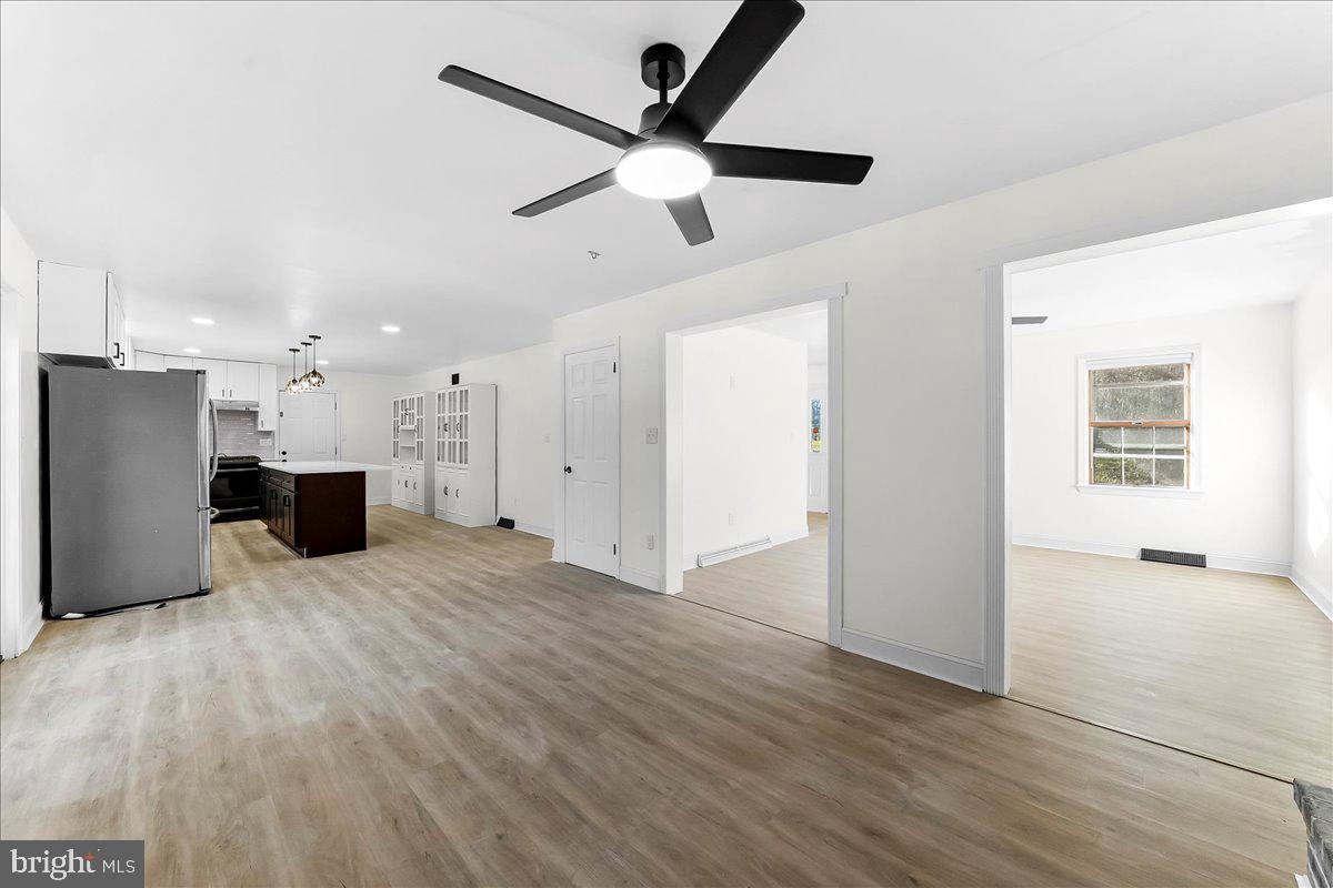 ROMAN VILLAGE - Residential