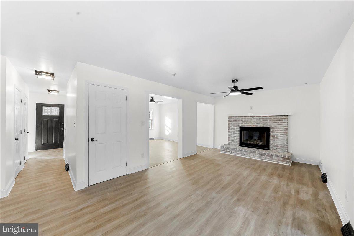 ROMAN VILLAGE - Residential