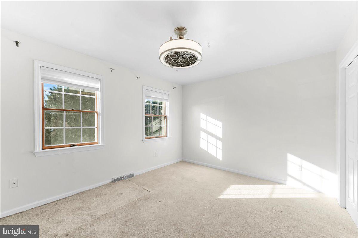 ROMAN VILLAGE - Residential