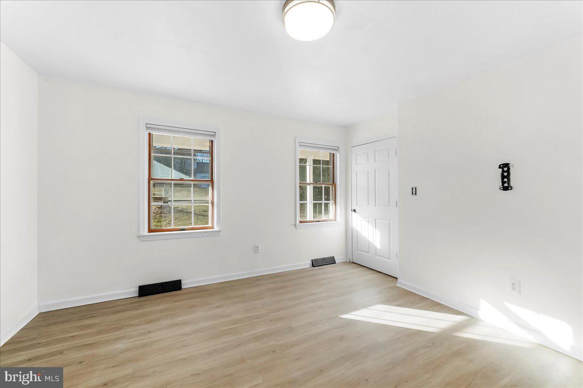 ROMAN VILLAGE - Residential