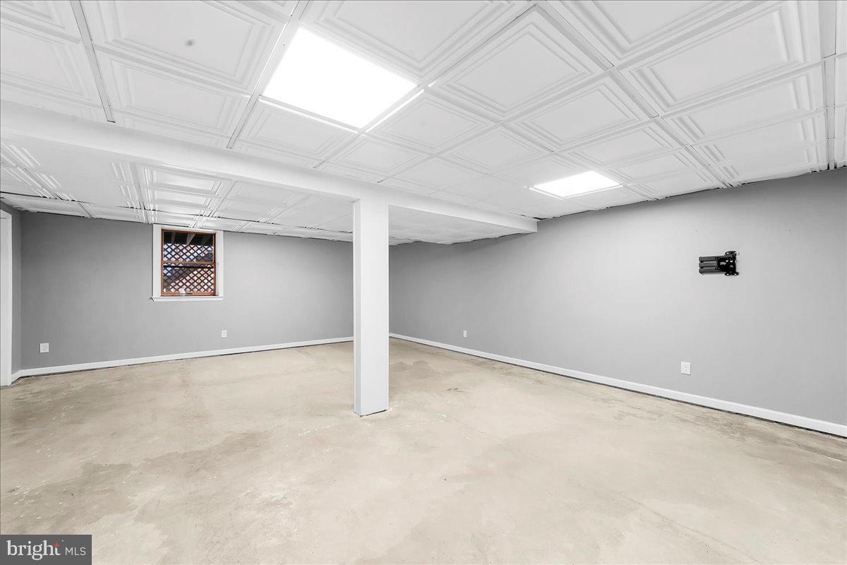 ROMAN VILLAGE - Residential