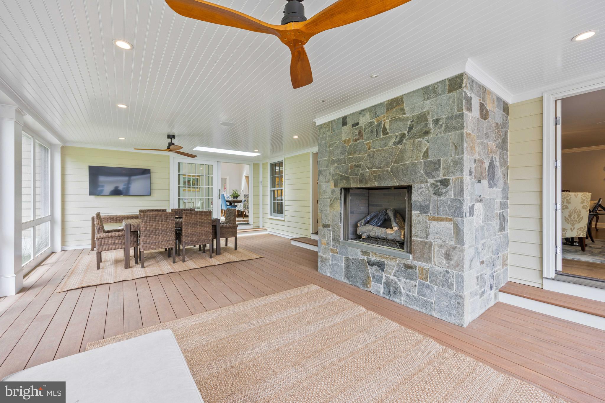 RUNDELAC FARM - Residential