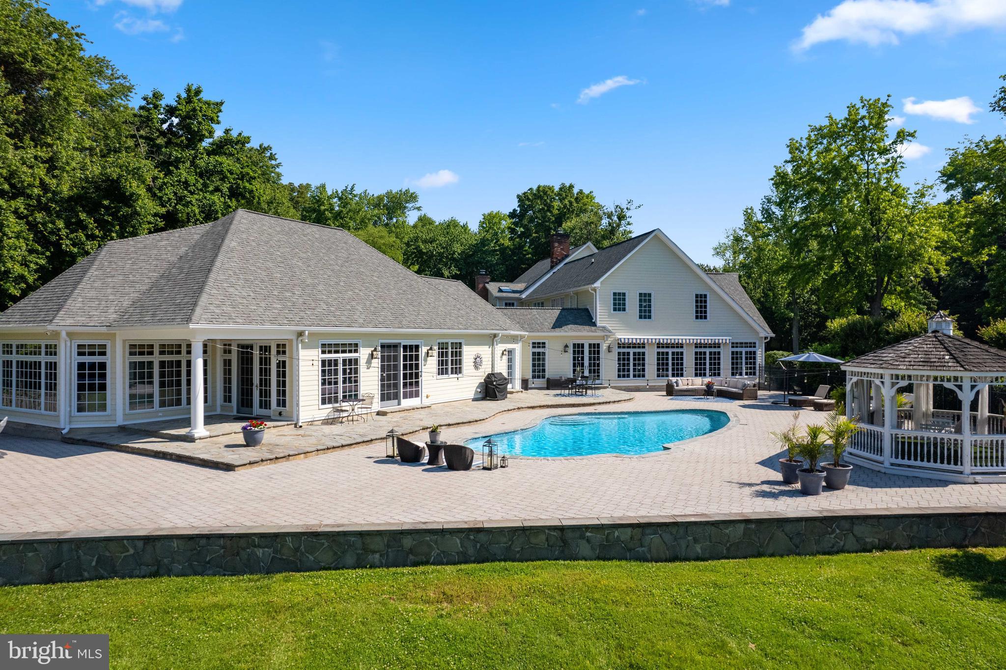 RUNDELAC FARM - Residential