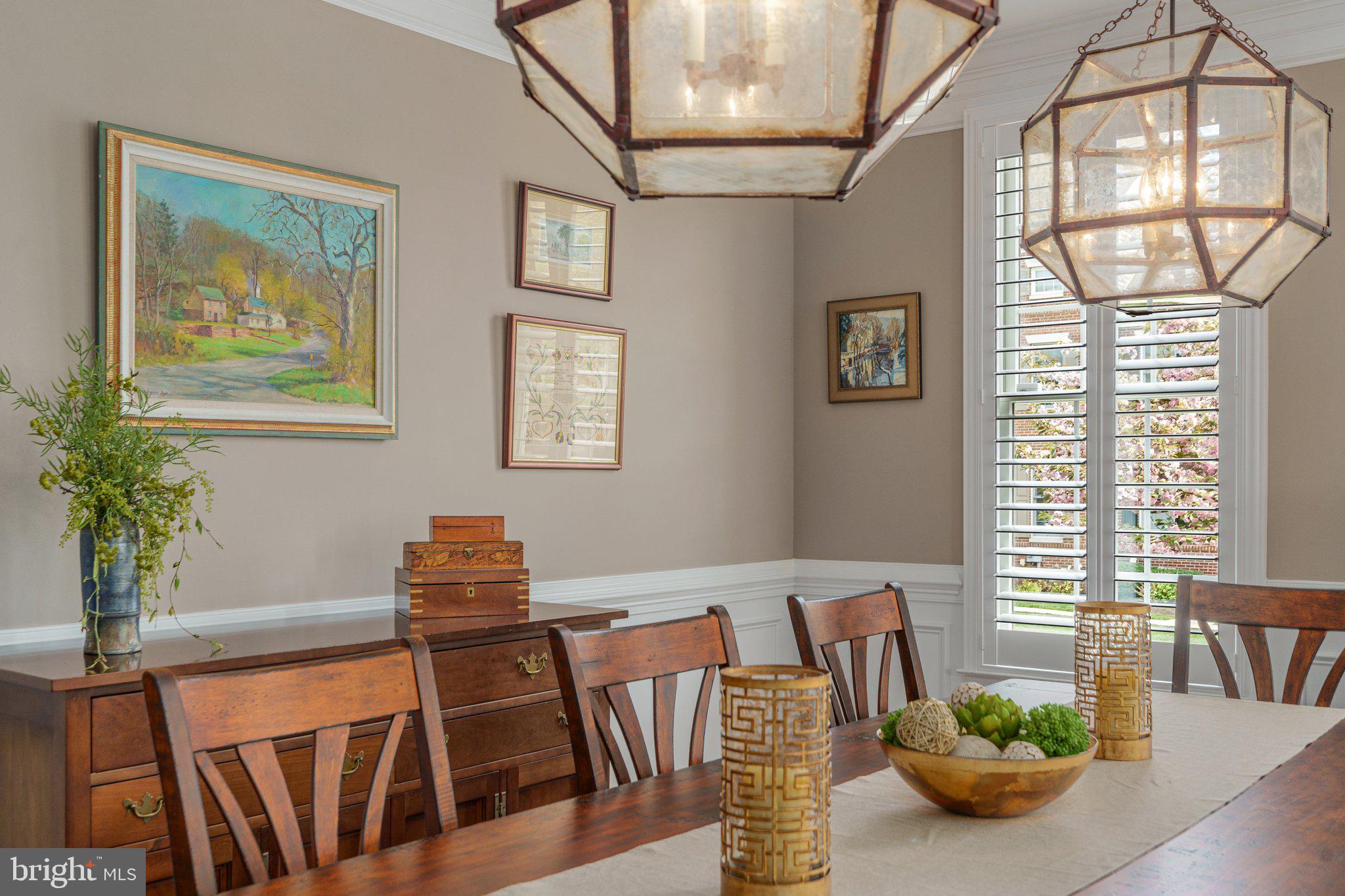 NEWTOWN WALK - Residential