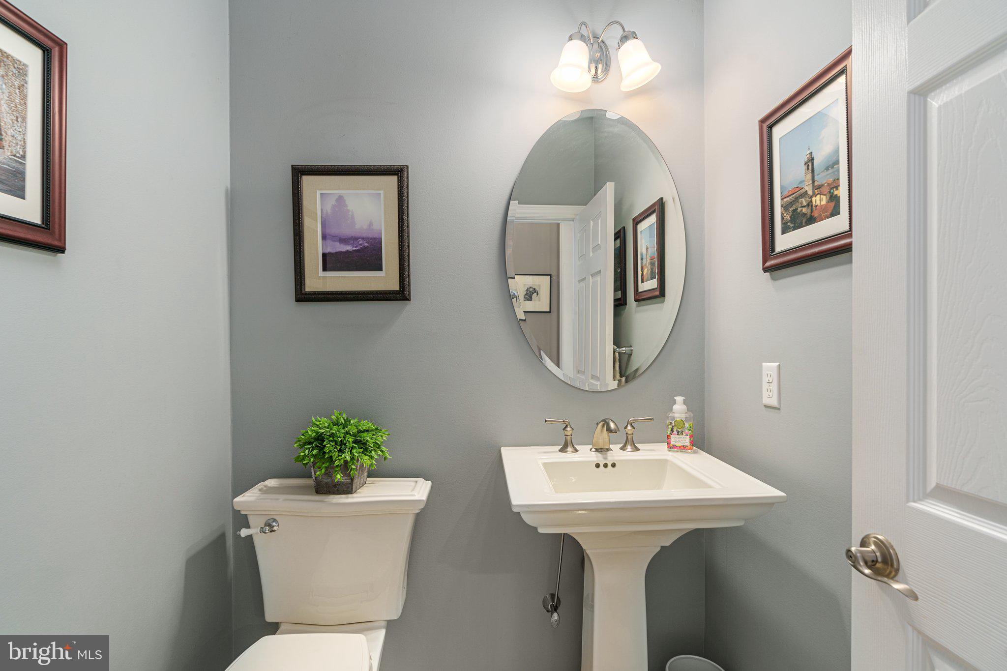 NEWTOWN WALK - Residential