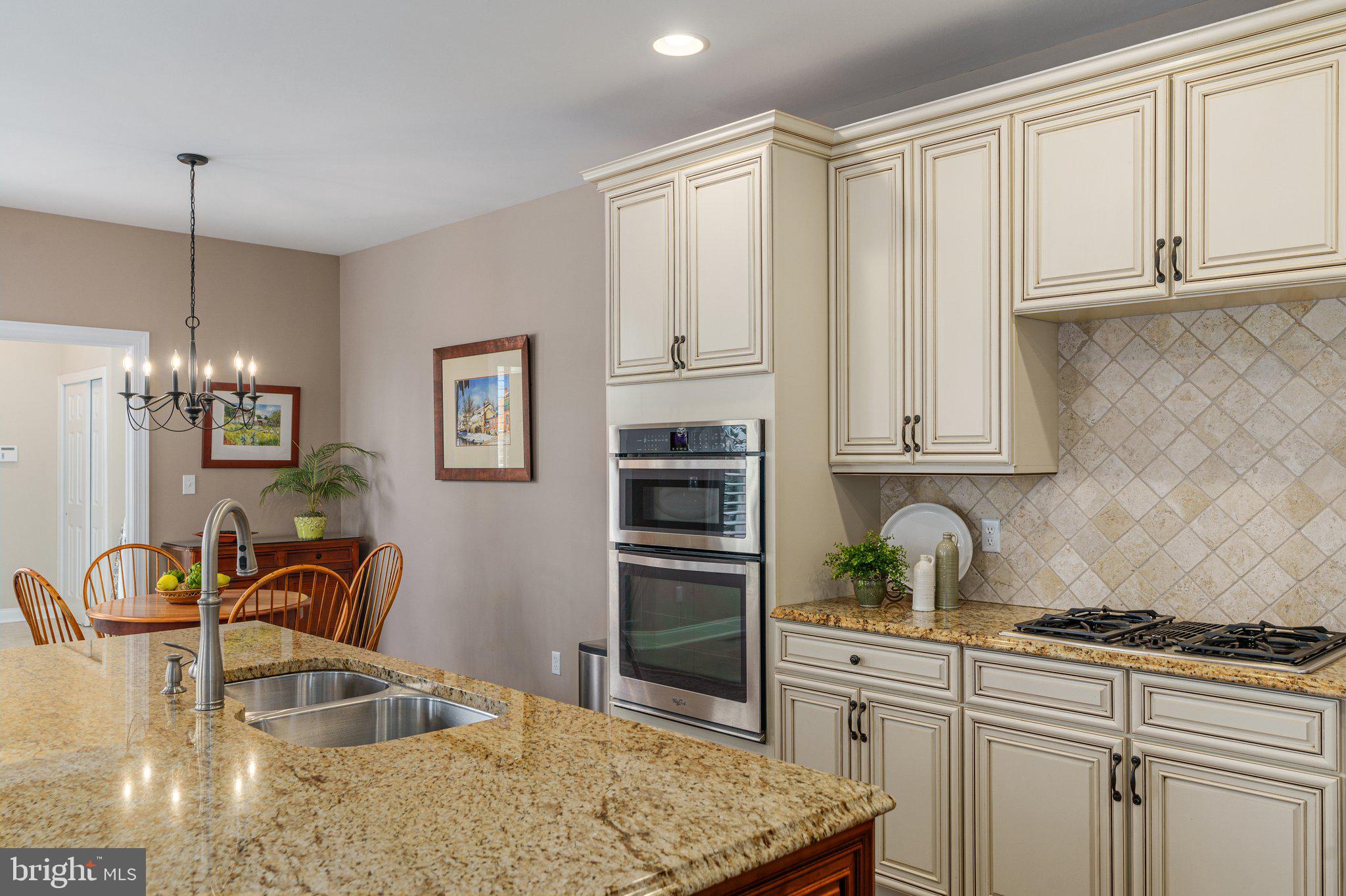 NEWTOWN WALK - Residential