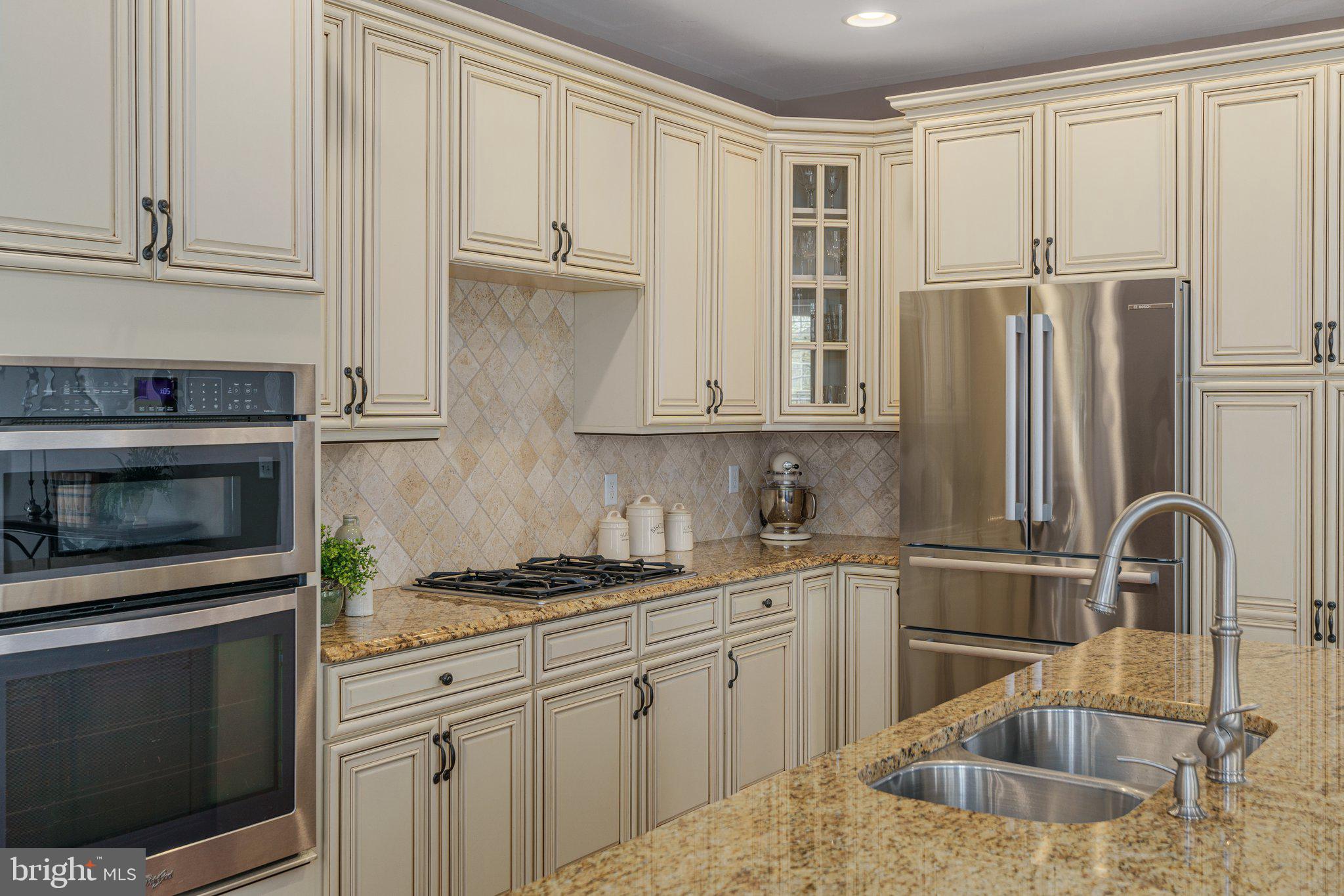 NEWTOWN WALK - Residential