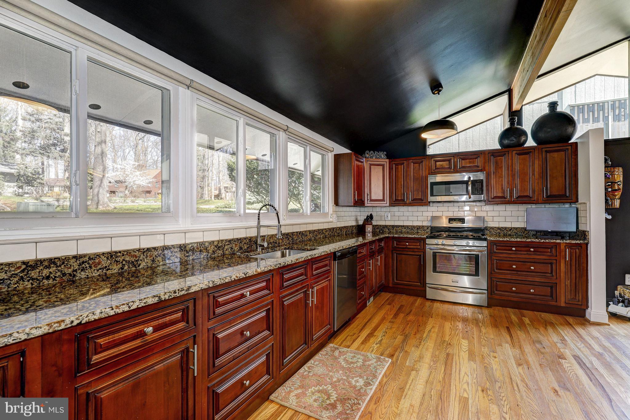 SWANSFIELD - Residential