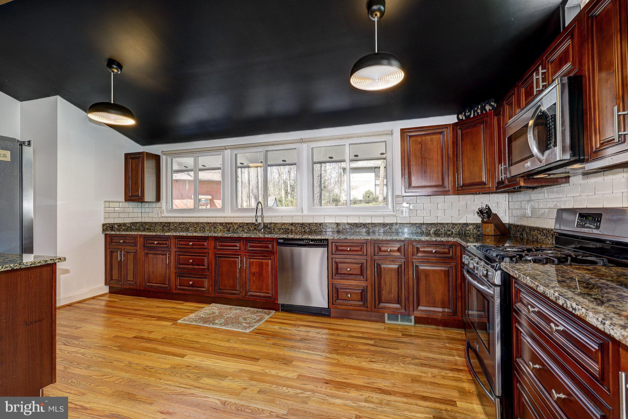 SWANSFIELD - Residential