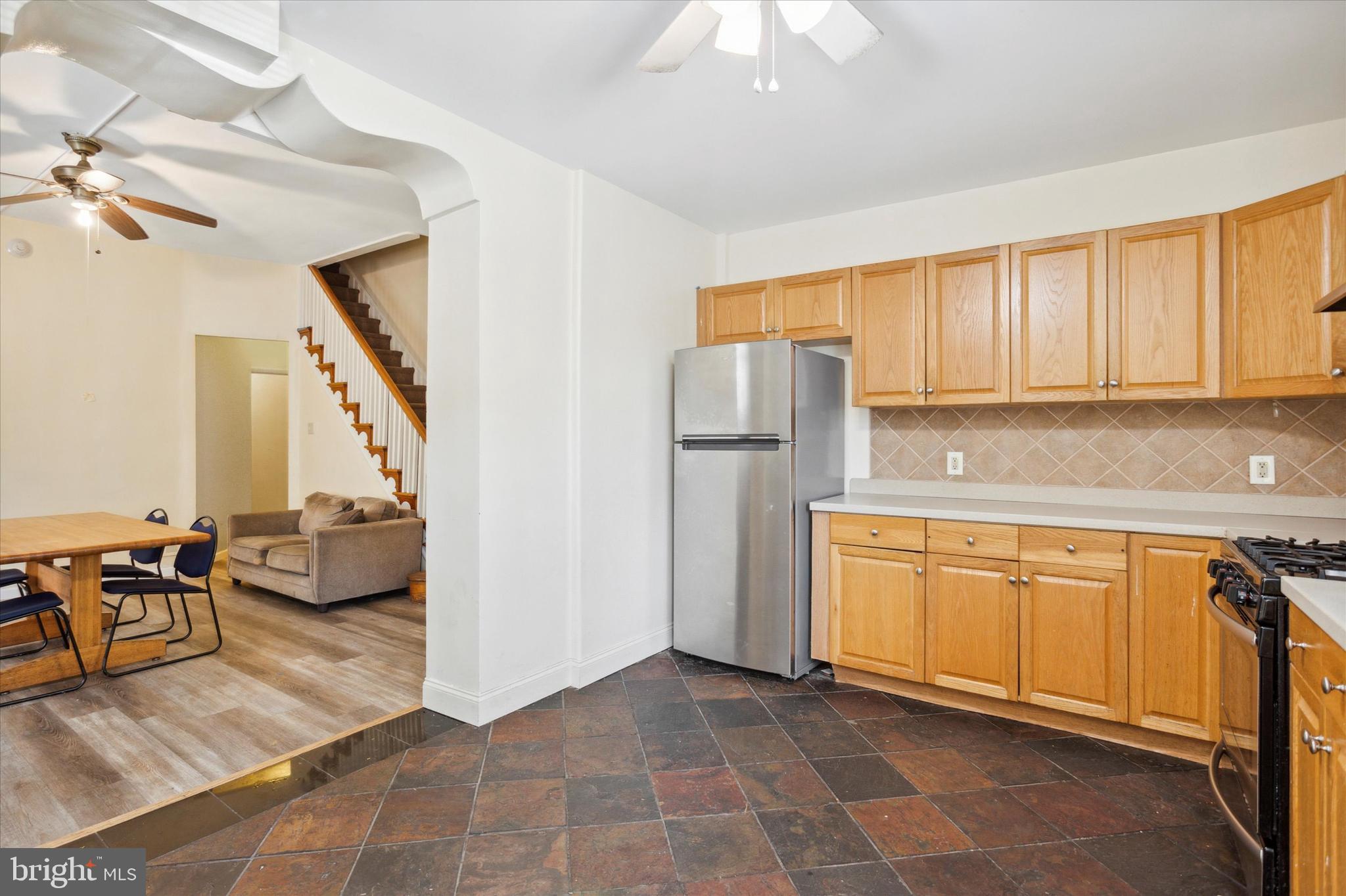 UNIVERSITY CITY - Residential