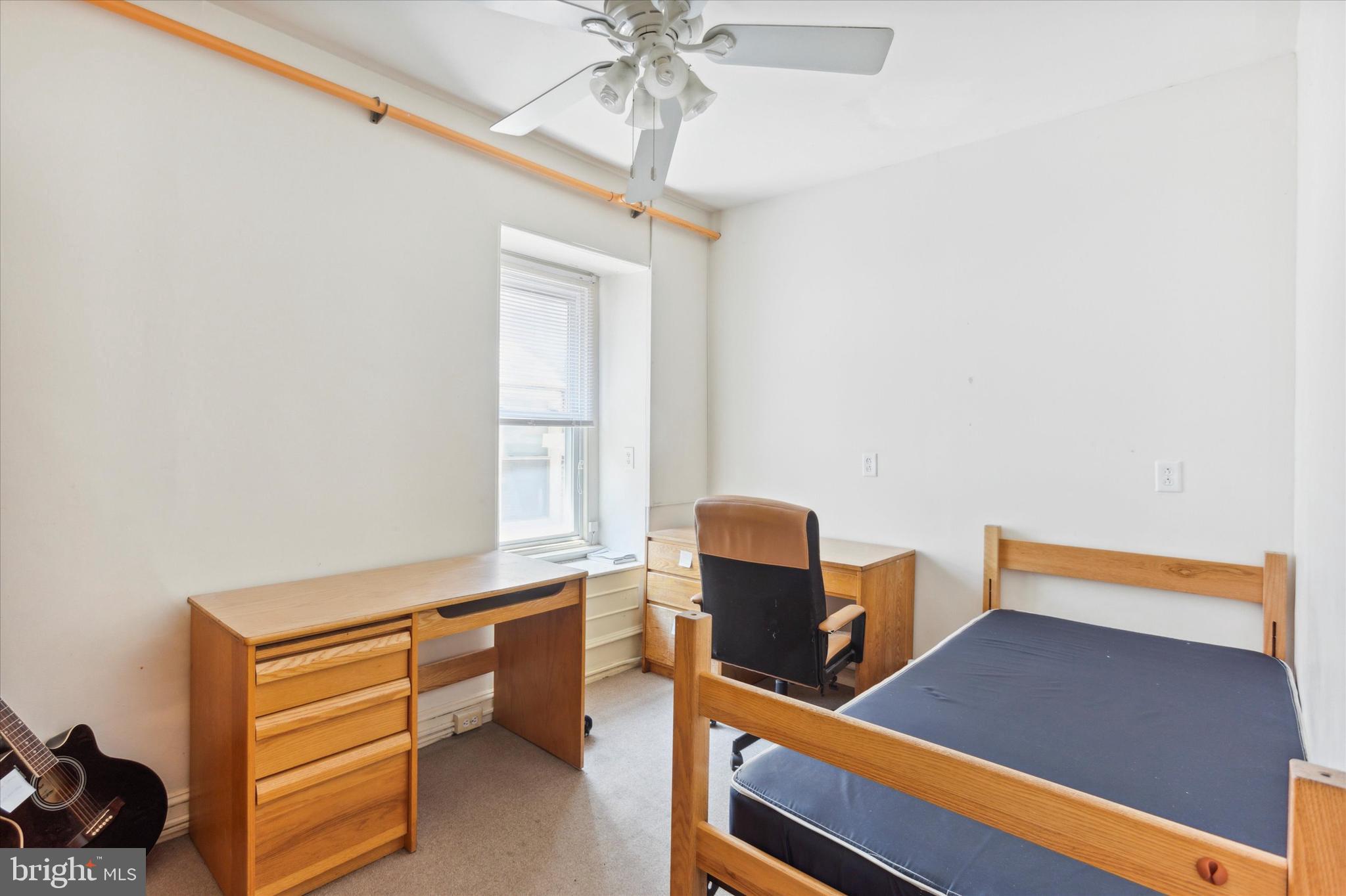 UNIVERSITY CITY - Residential