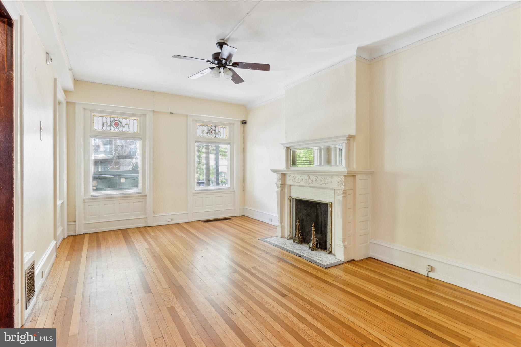 UNIVERSITY CITY - Residential