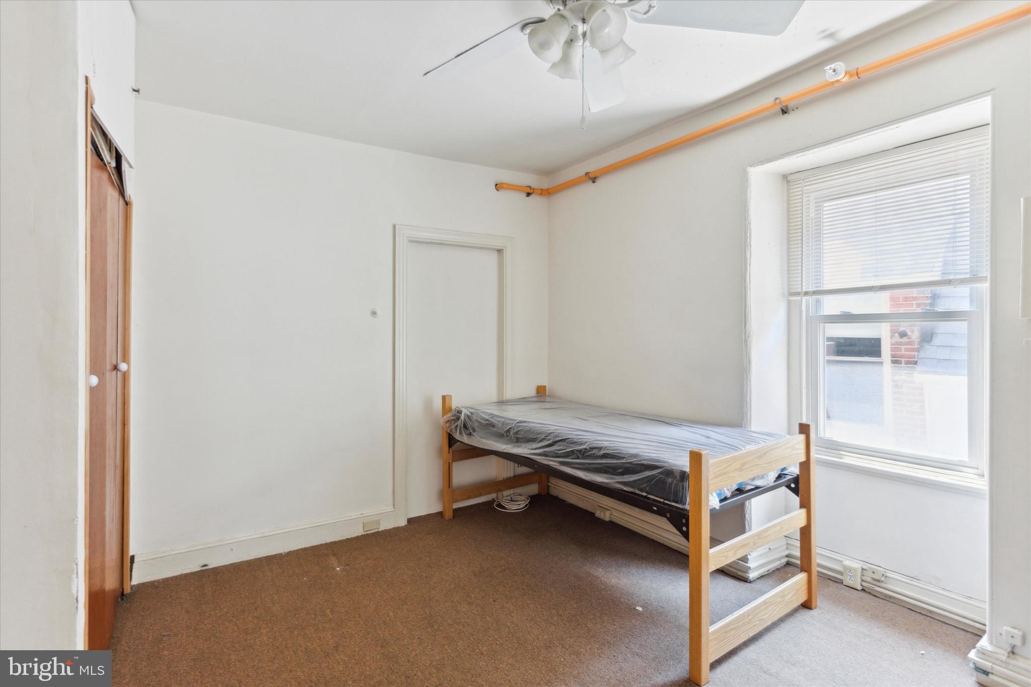 UNIVERSITY CITY - Residential