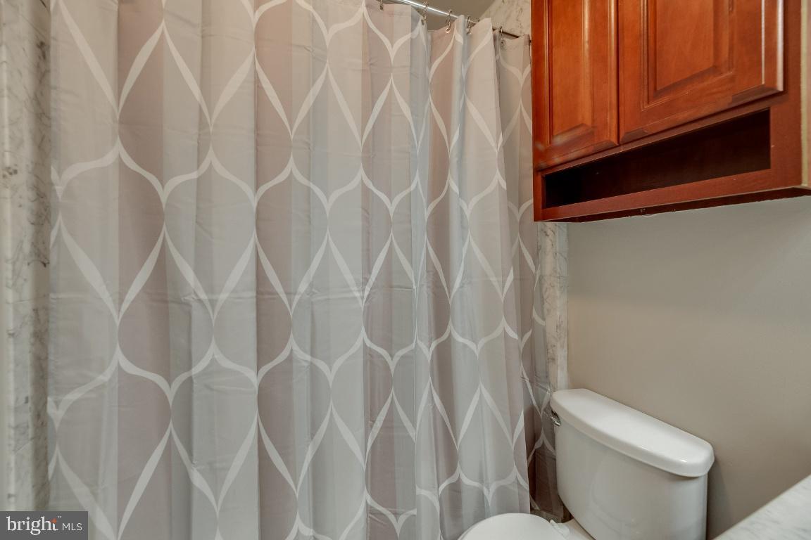 GABLES OF TUCKERMAN - Residential Lease