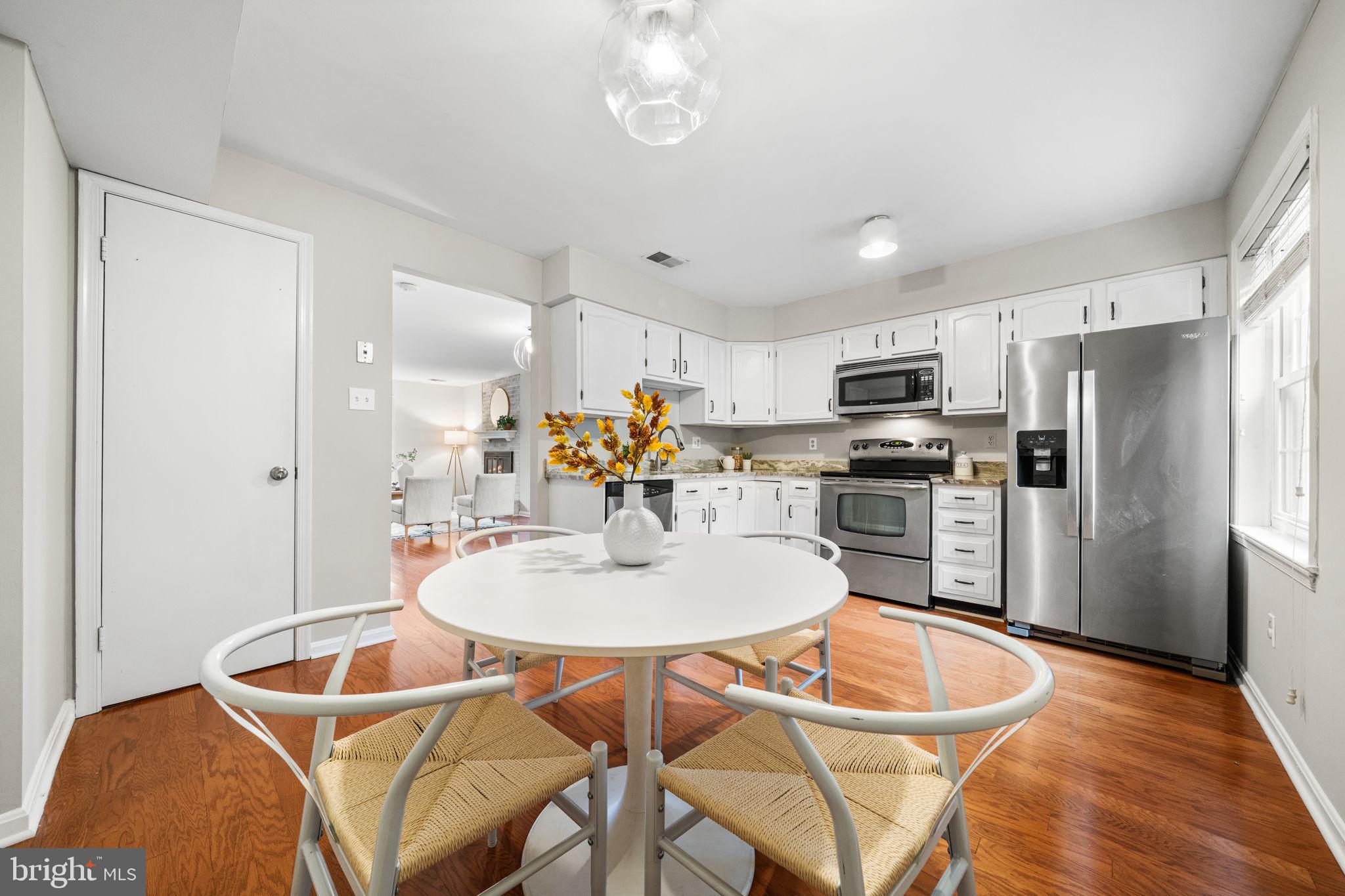 FOREST KNOLL - Residential