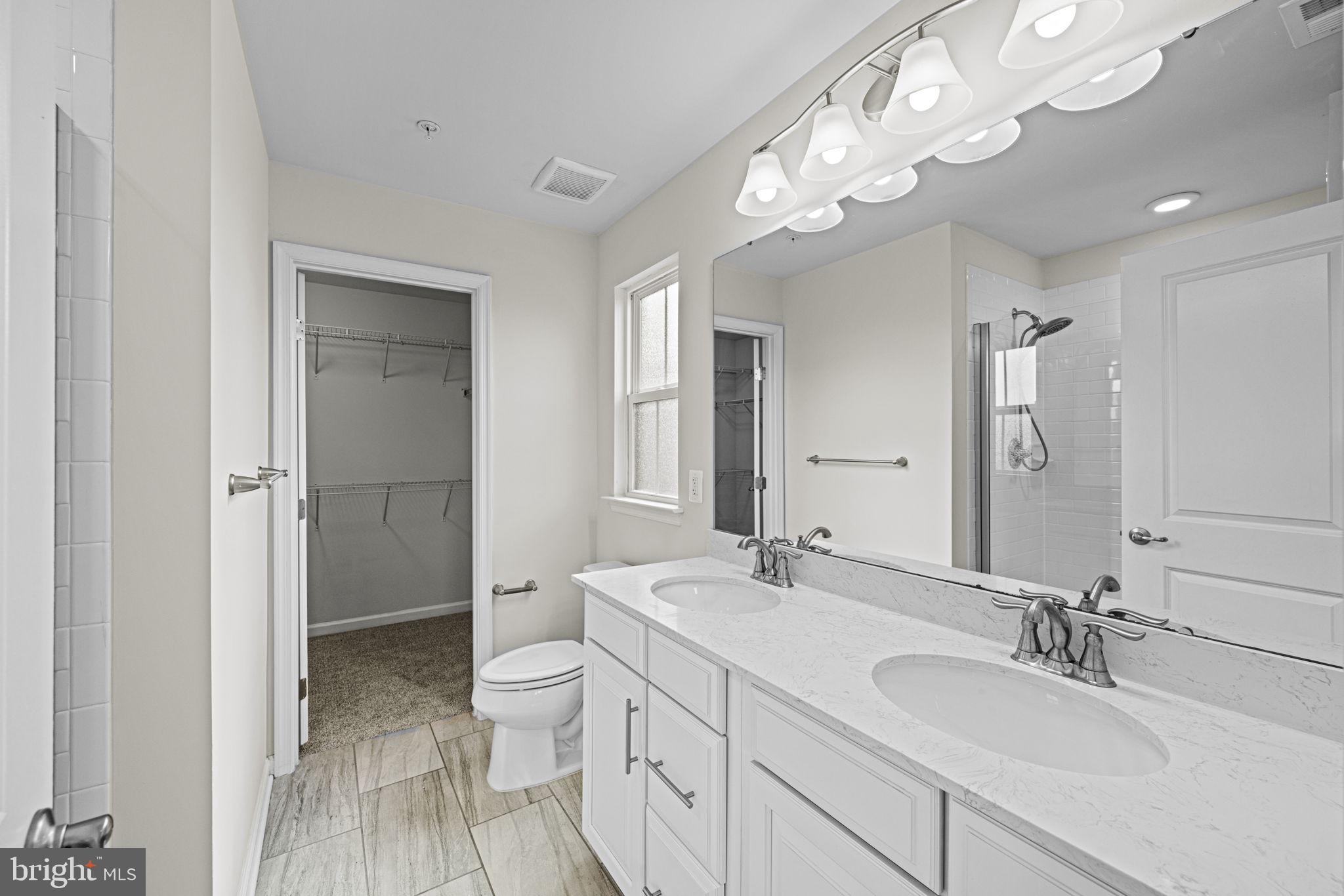 HYATTSVILLE - Residential