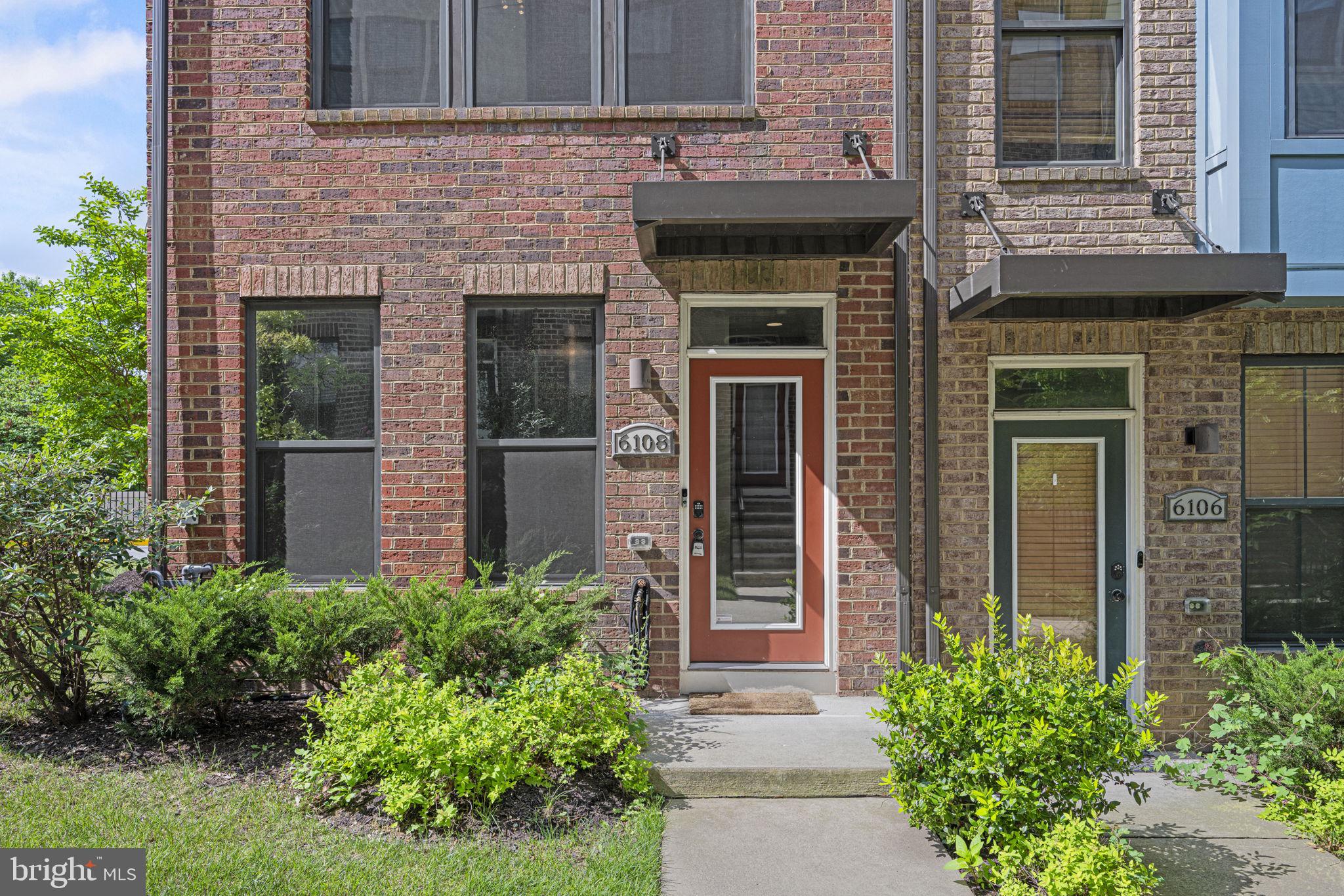 HYATTSVILLE - Residential