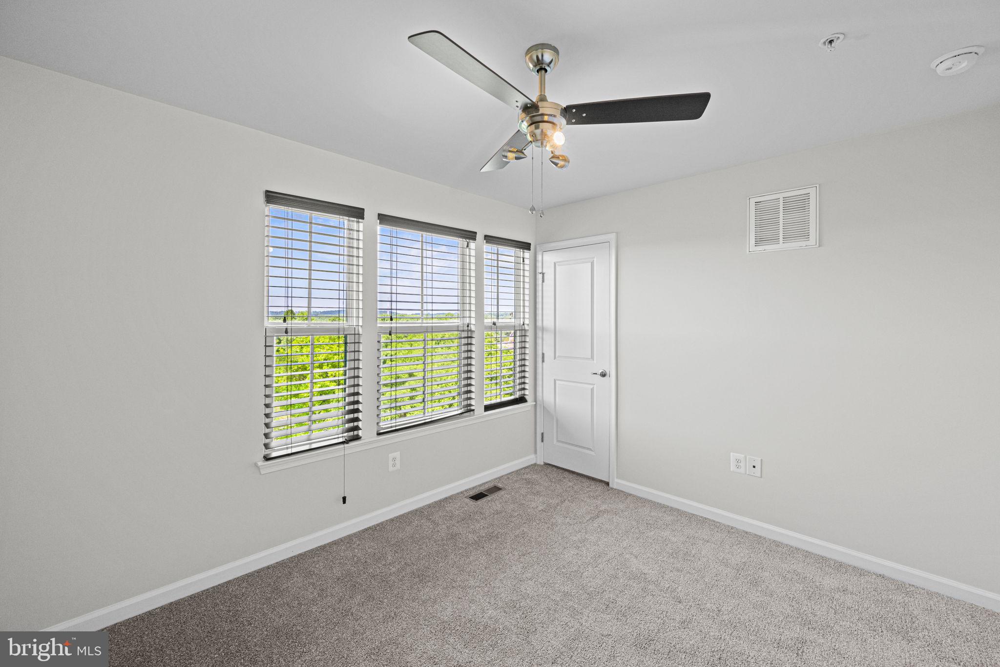 HYATTSVILLE - Residential