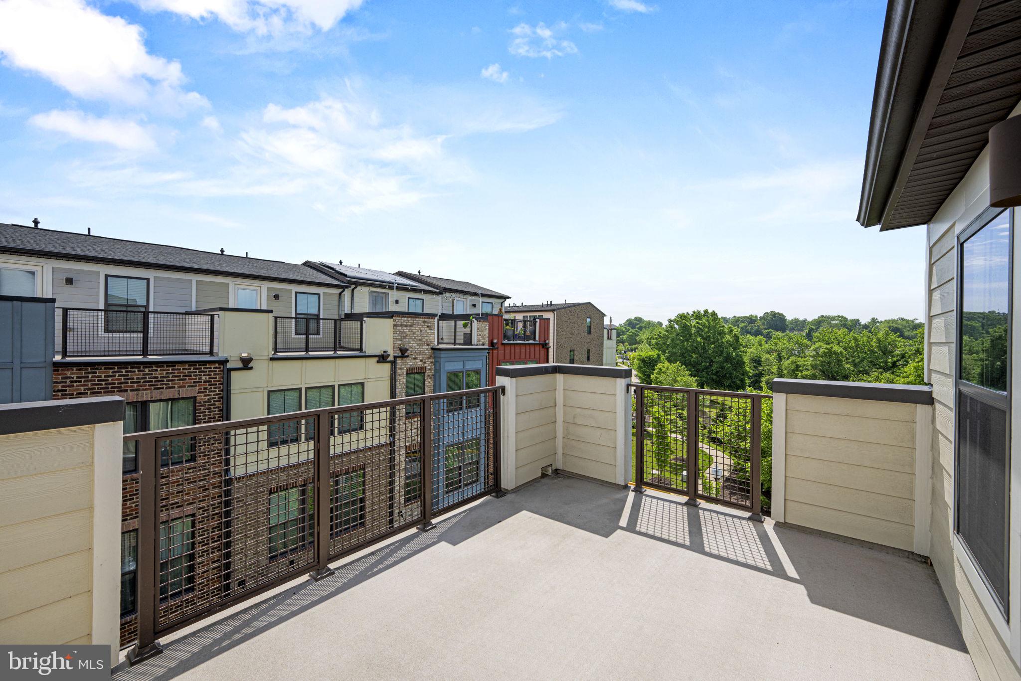 HYATTSVILLE - Residential