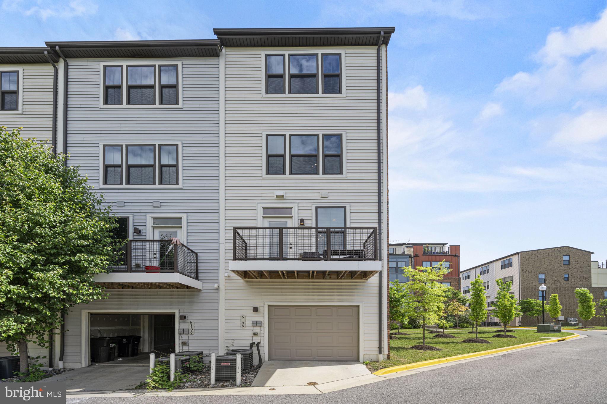 HYATTSVILLE - Residential