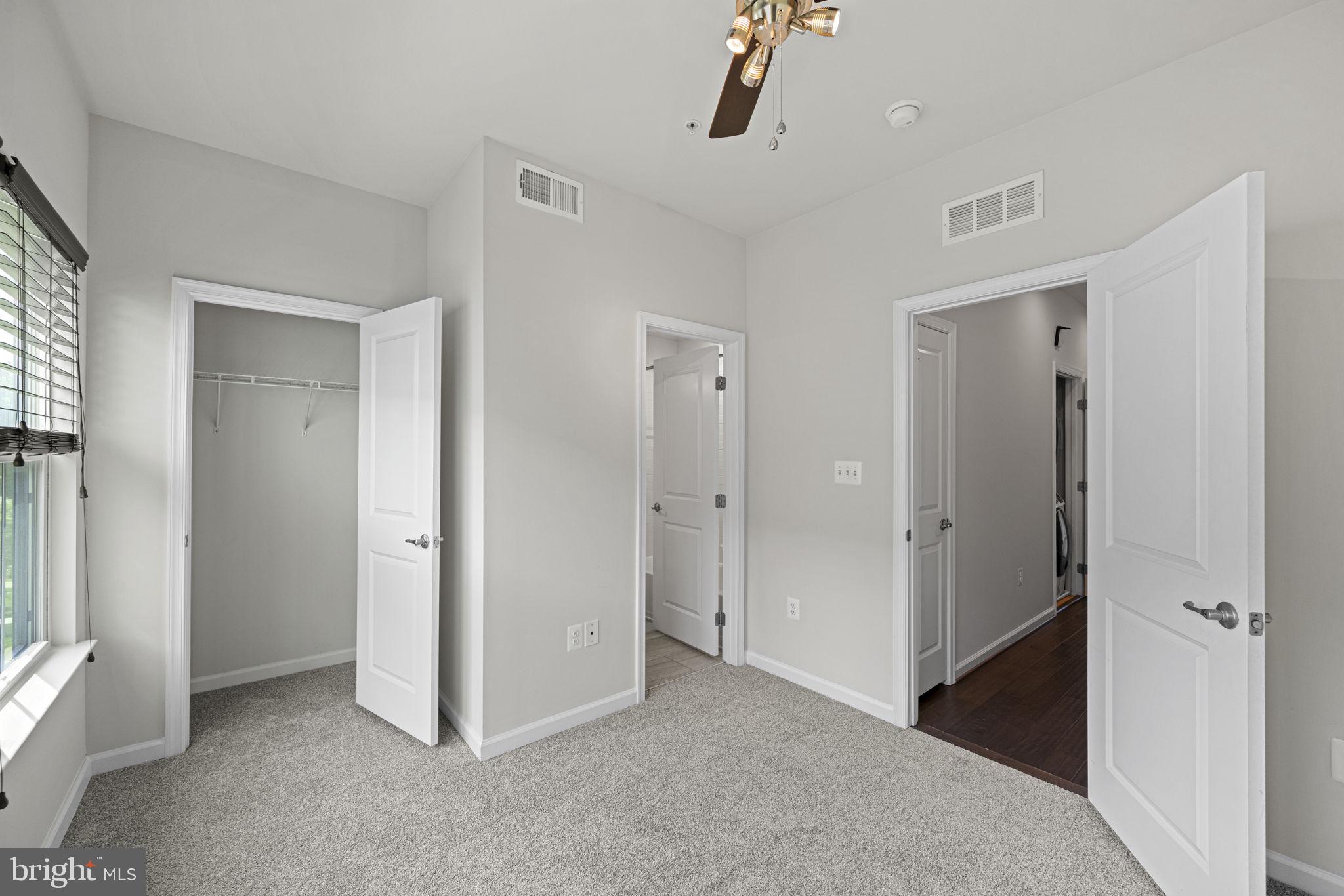 HYATTSVILLE - Residential