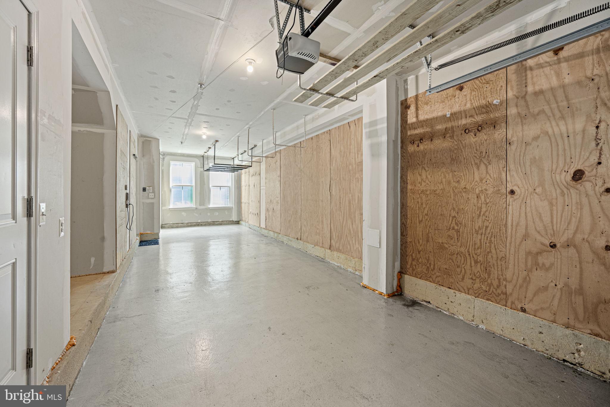 HYATTSVILLE - Residential