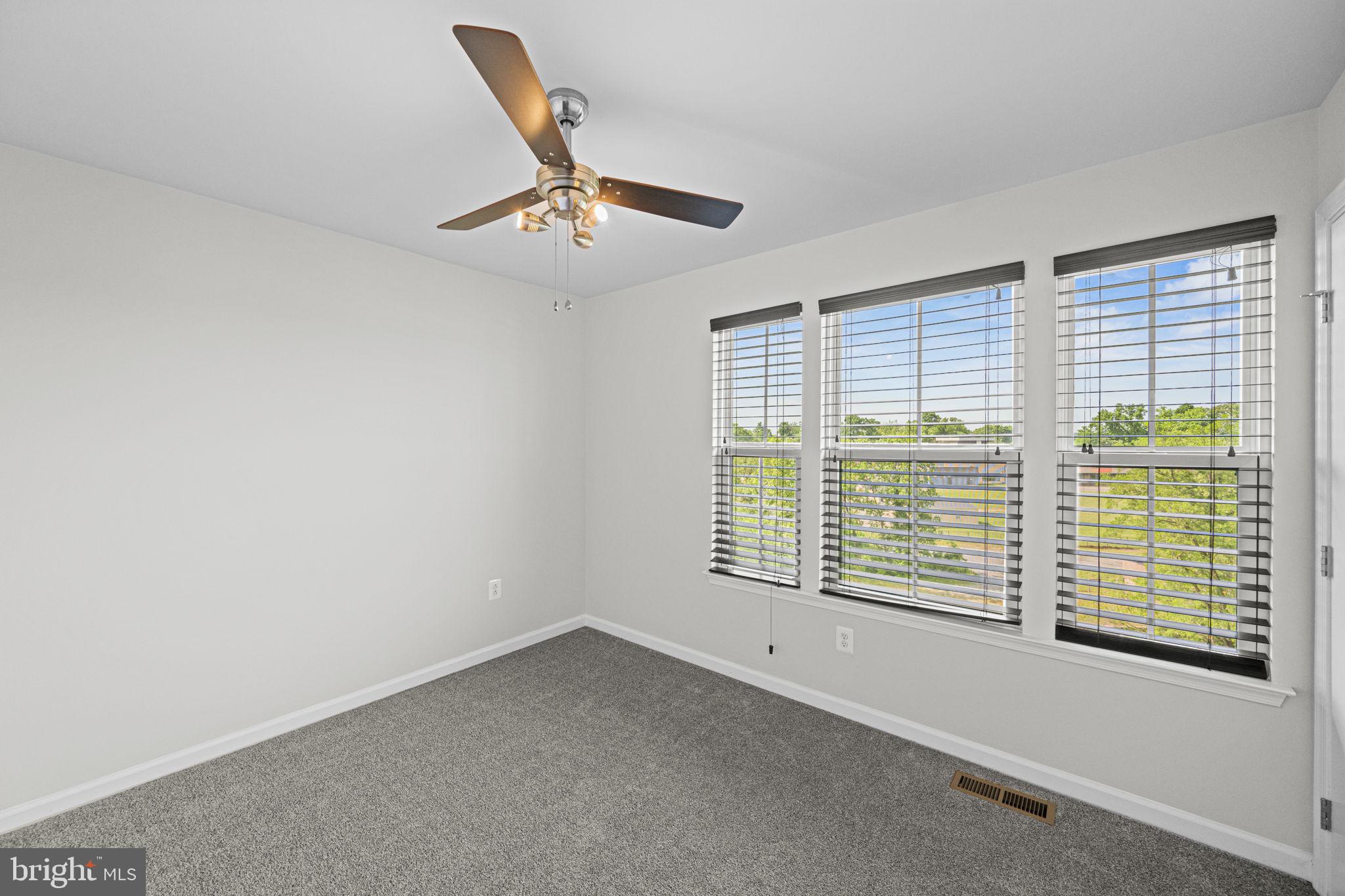 HYATTSVILLE - Residential