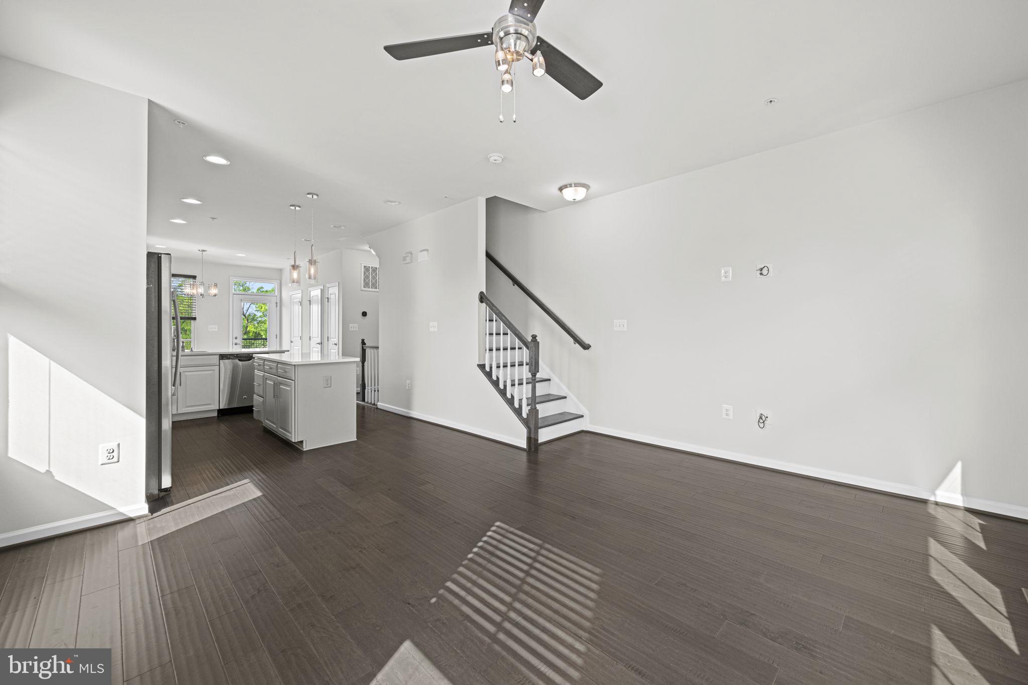 HYATTSVILLE - Residential