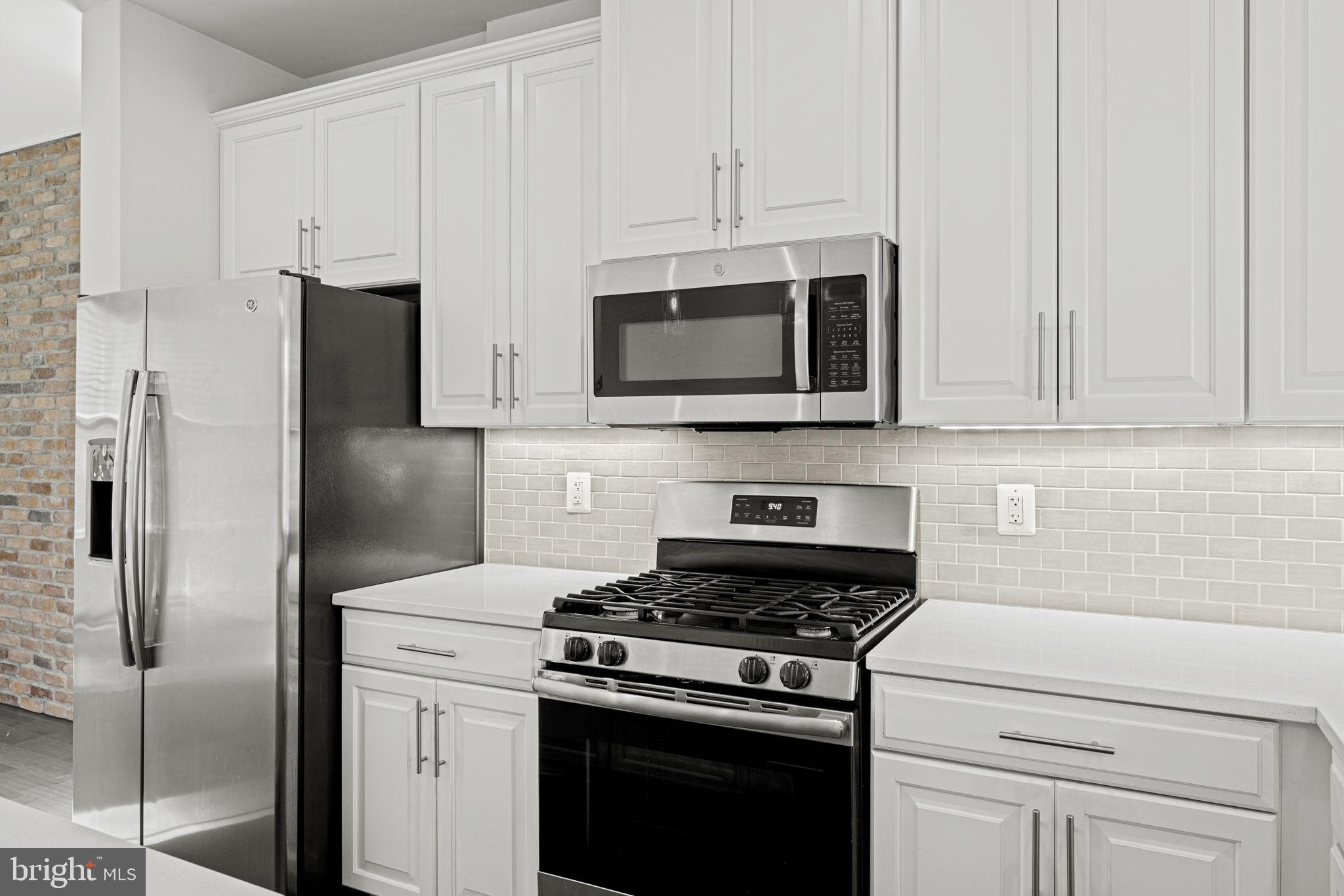 HYATTSVILLE - Residential