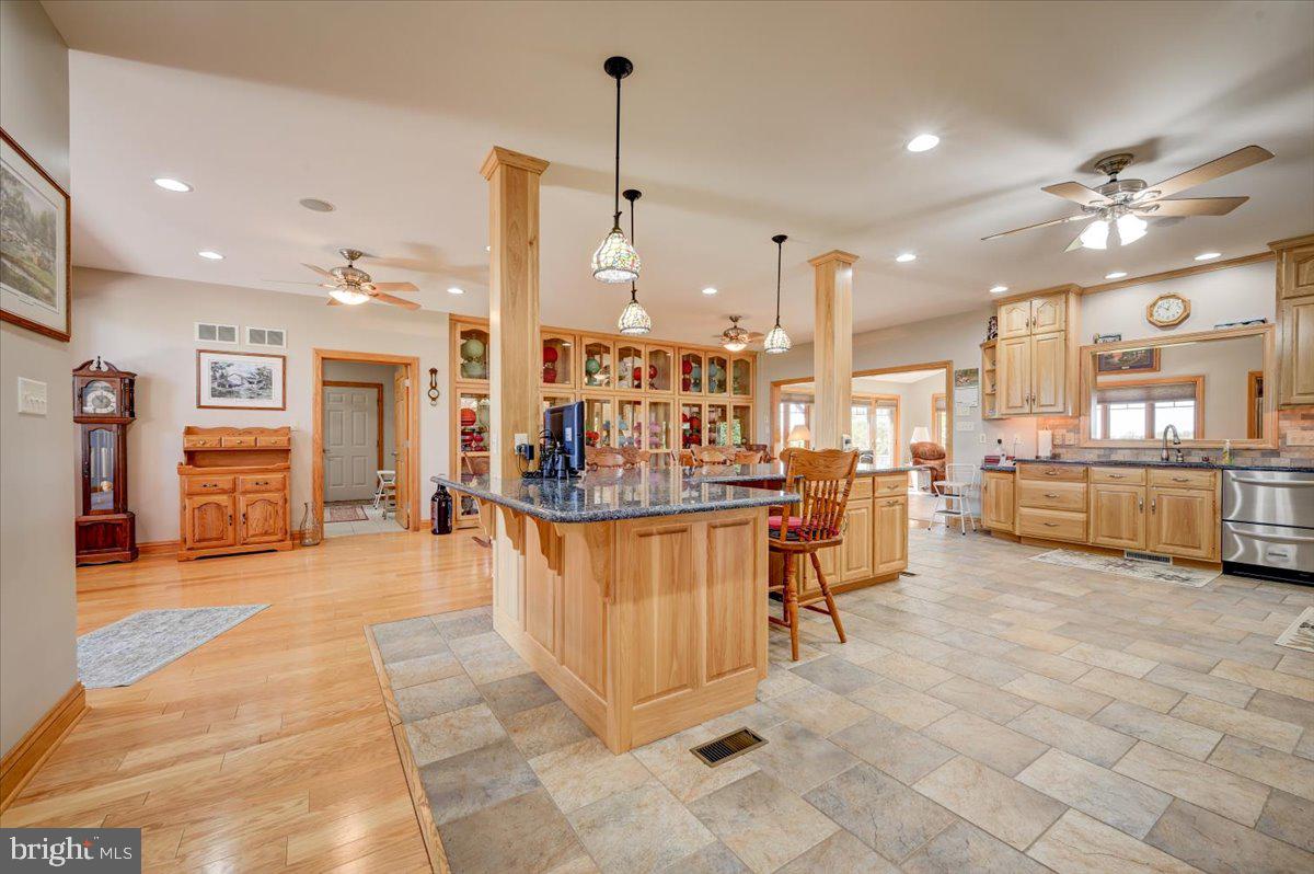 TOPVIEW ESTATES - Residential