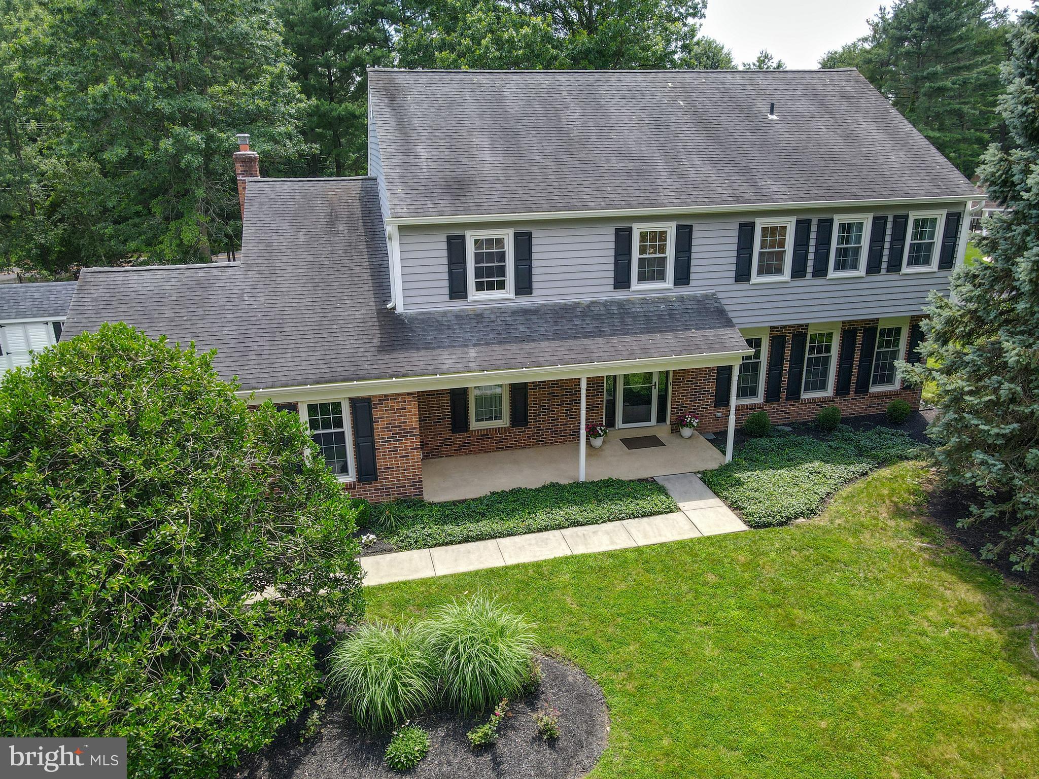 1351 LEXINGTON DRIVE