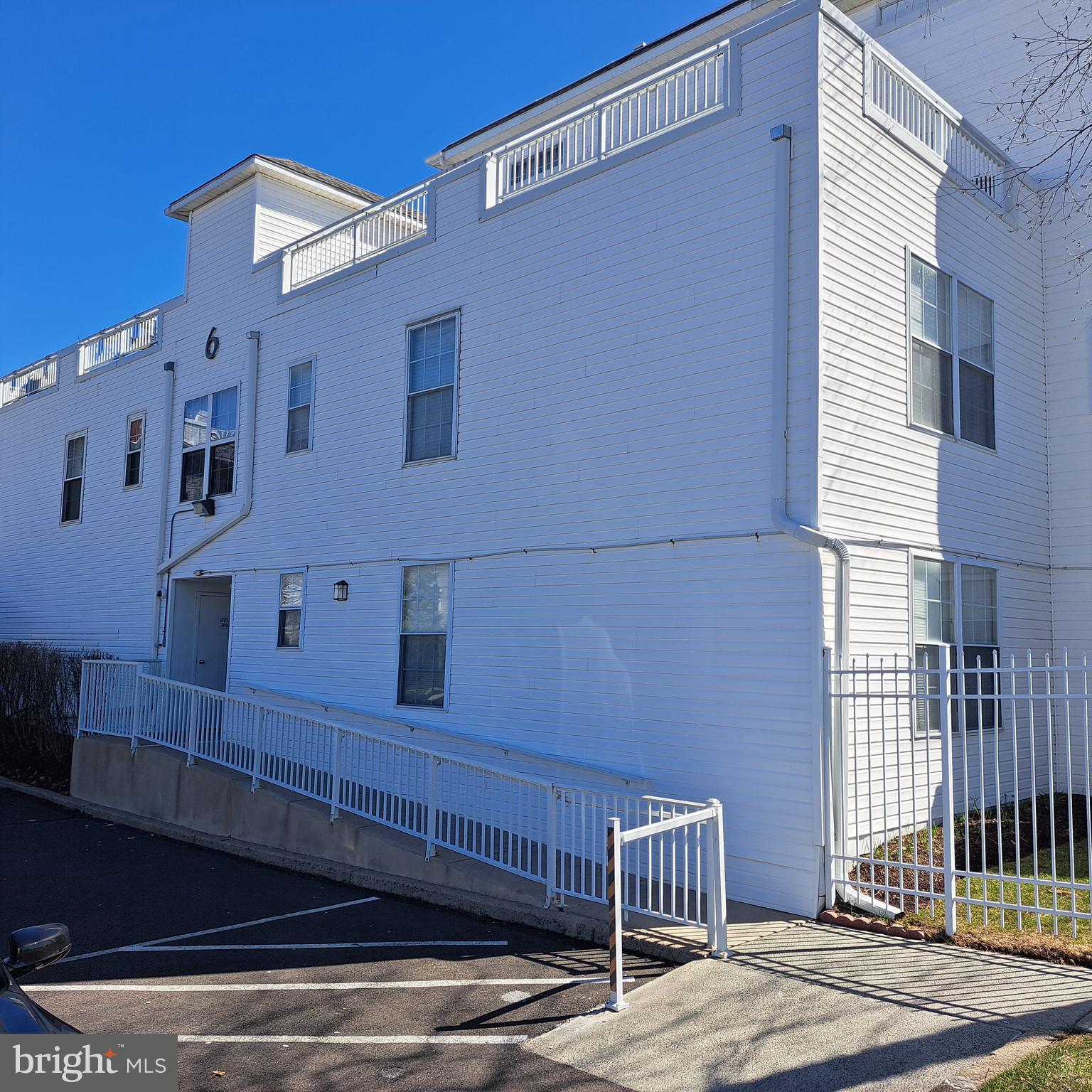 CENTENNIAL STATION - Residential