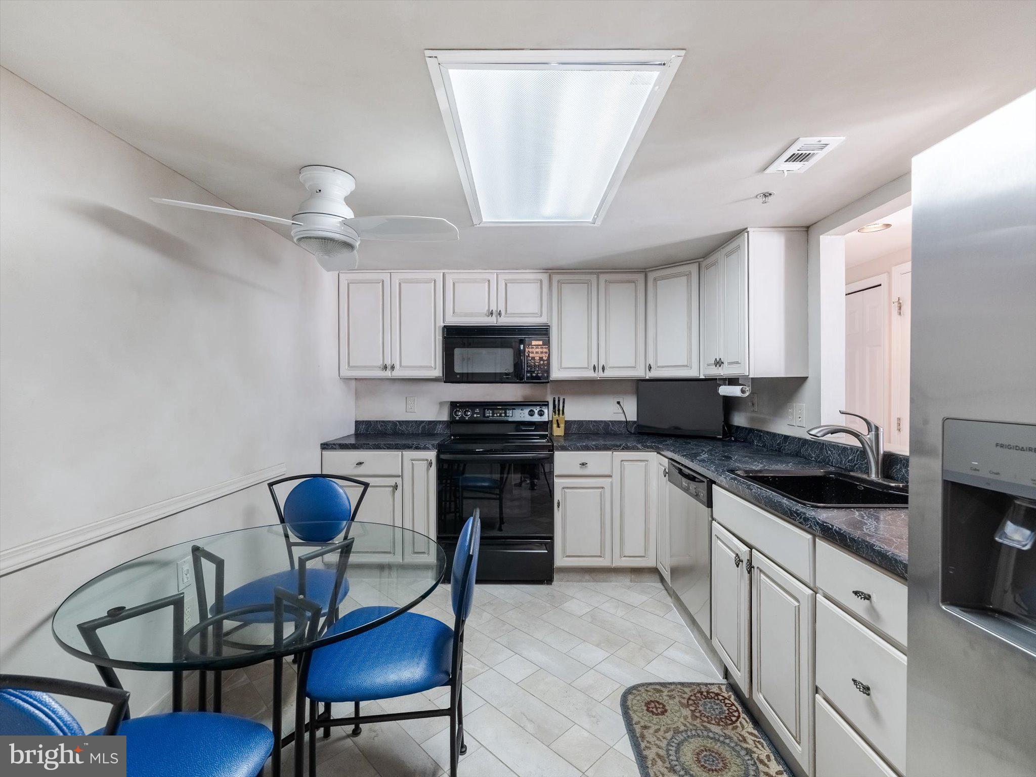 CENTENNIAL STATION - Residential