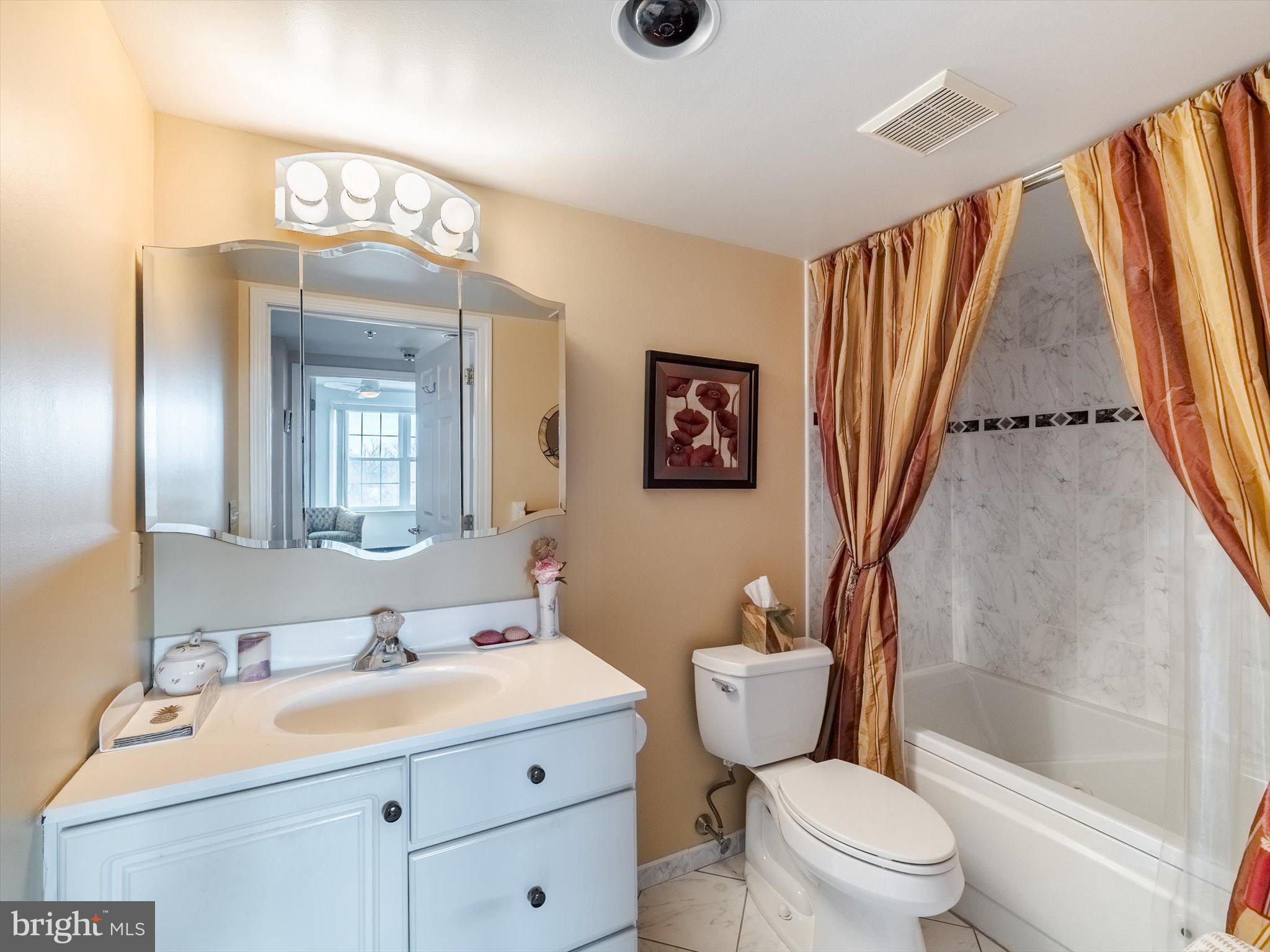 CENTENNIAL STATION - Residential