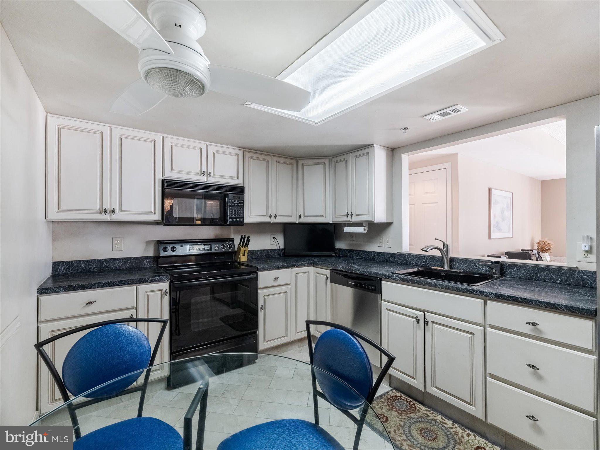 CENTENNIAL STATION - Residential