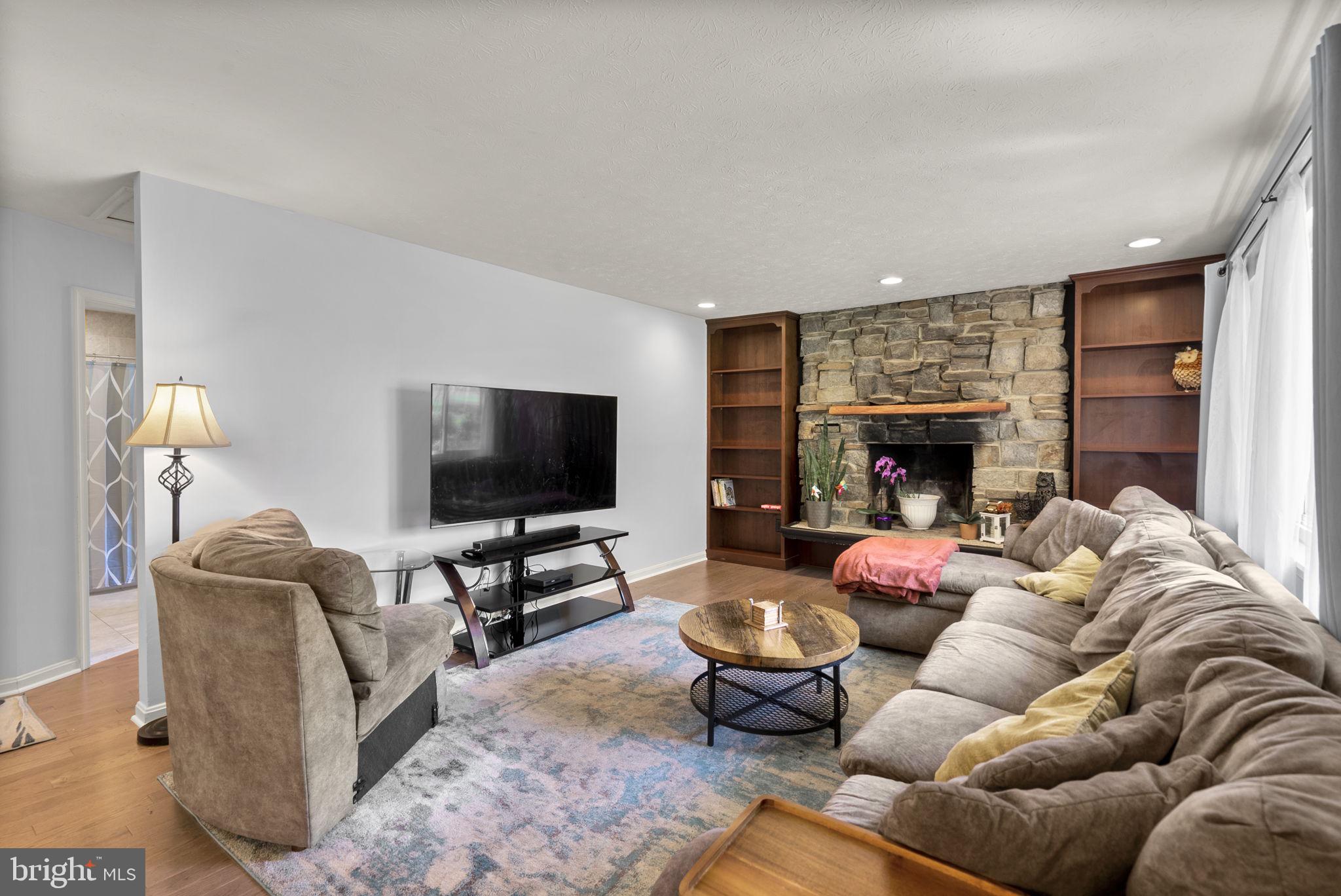 SENECA OVERLOOK - Residential