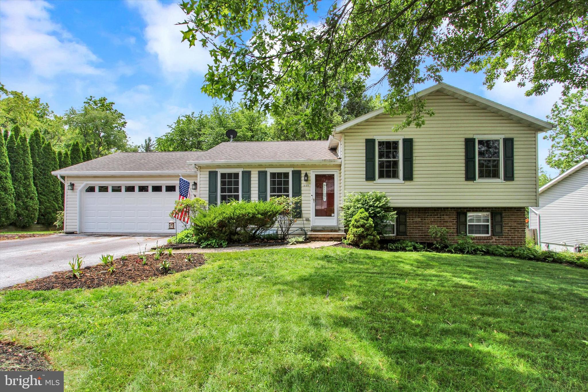 325 JASMINE DRIVE