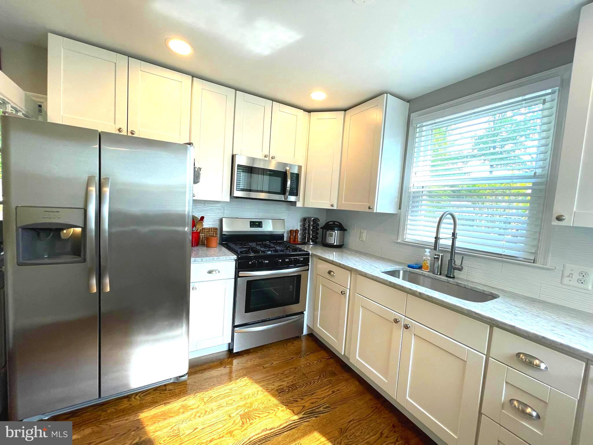 CITY PARK HOMES - Residential Lease