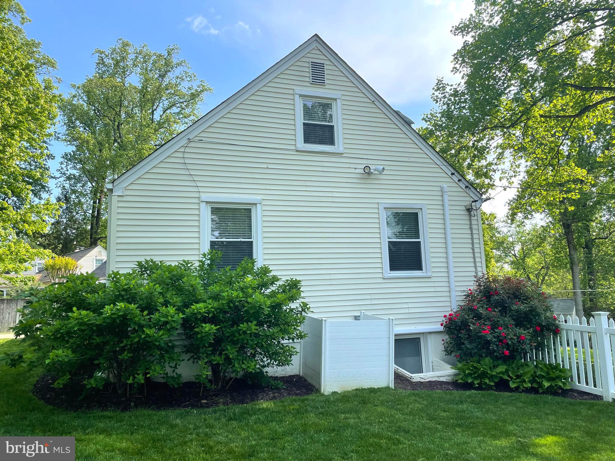 CITY PARK HOMES - Residential Lease