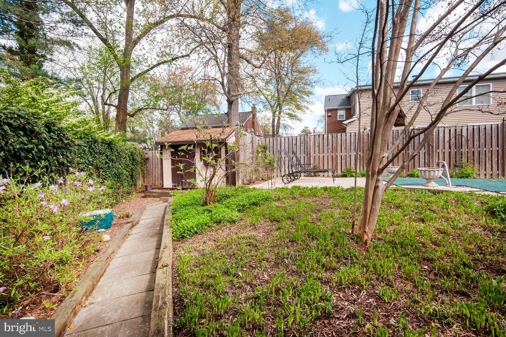 SOMERSET - Residential