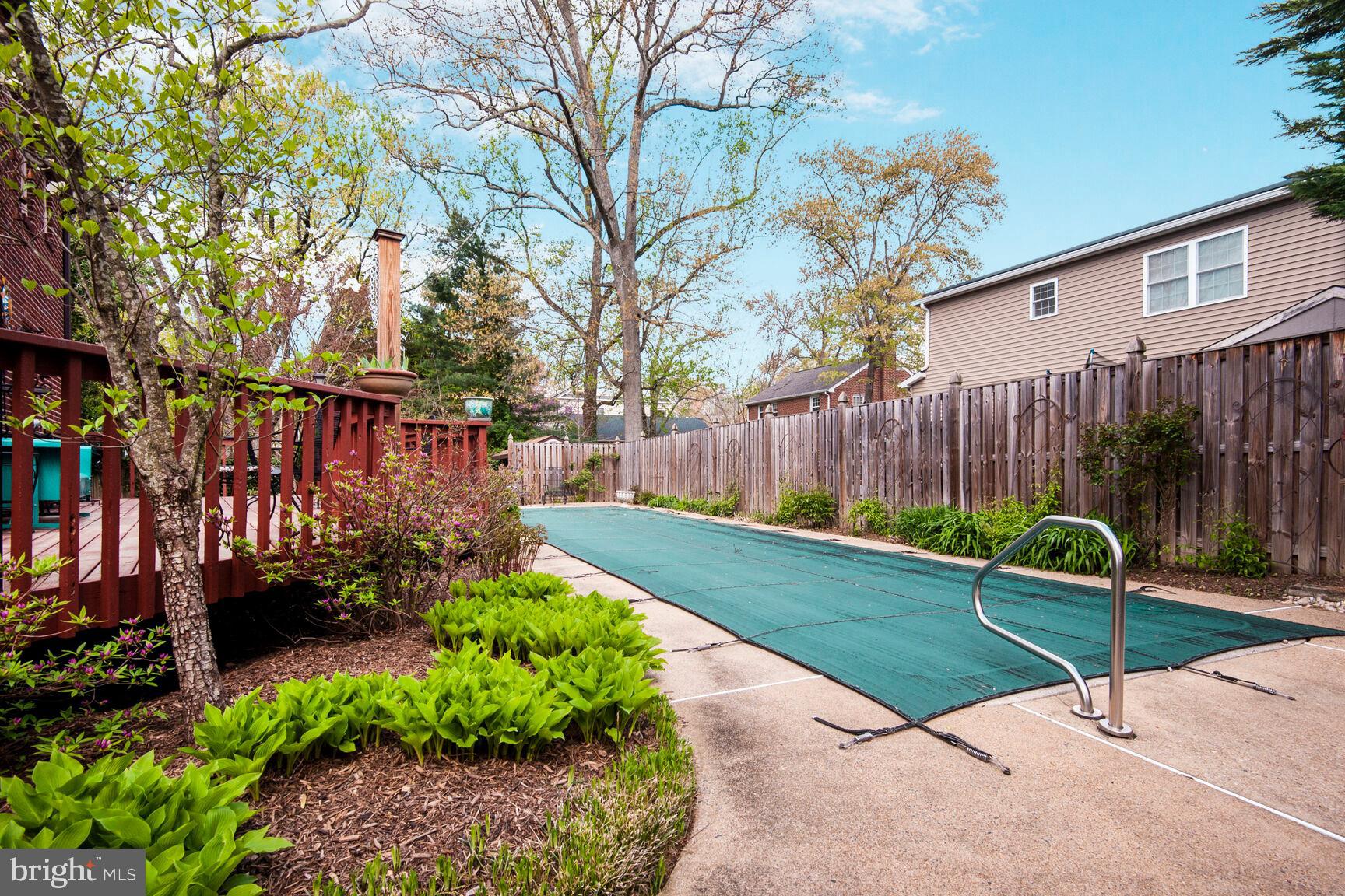 SOMERSET - Residential