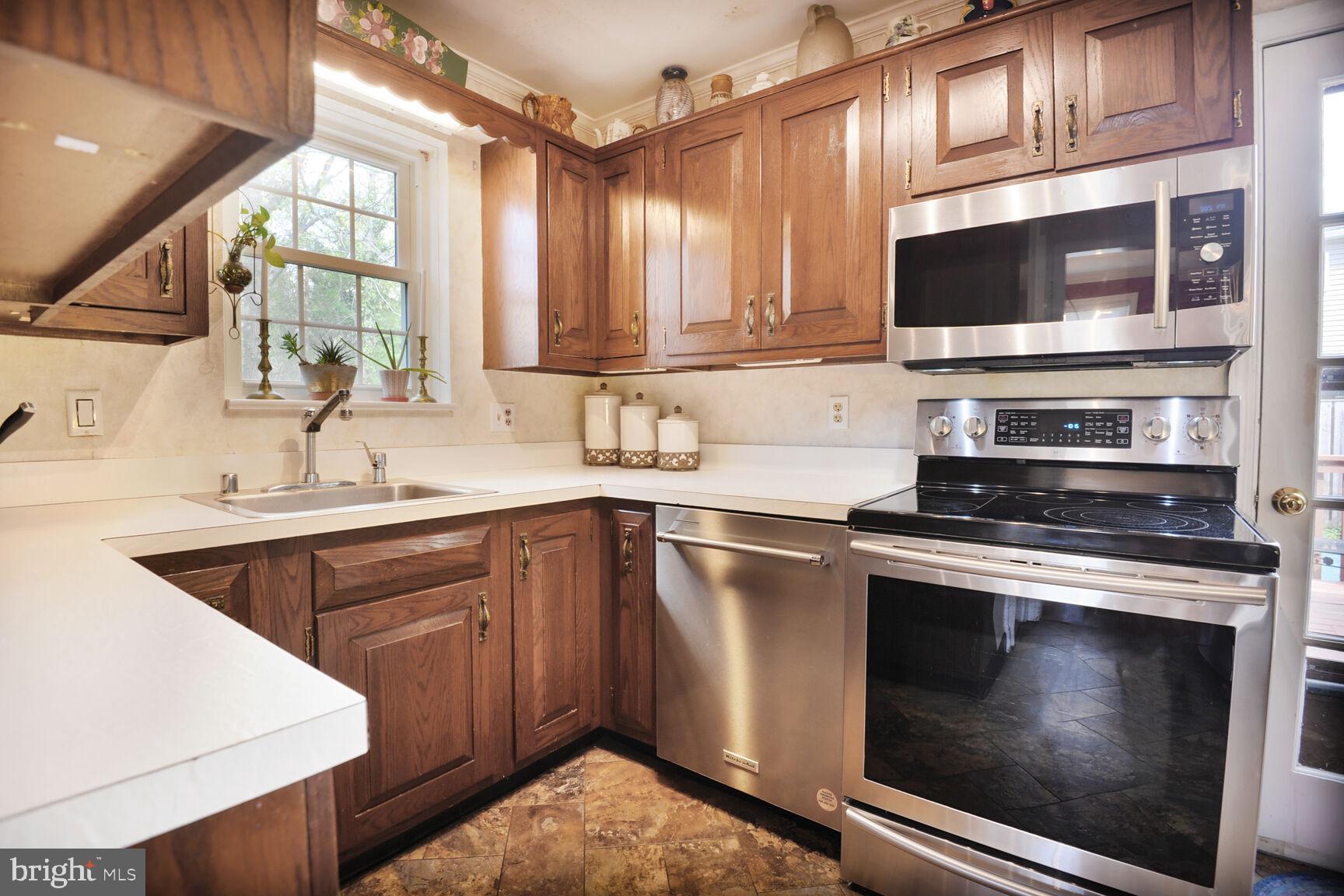 SOMERSET - Residential