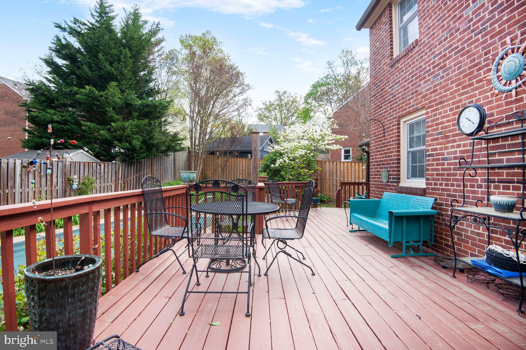 SOMERSET - Residential